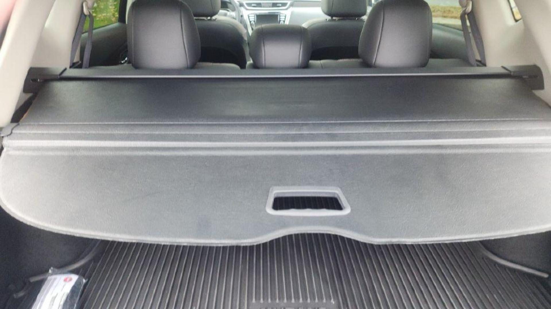 2024 GRAY NISSAN MURANO PLATINUM - AWD (5N1AZ2DSXRC) with an 3.5L engine, Continuously Variable transmission, located at 101 S. Halleck St., DeMotte, 46310, (219) 987-2922, 41.202343, -87.198189 - Photo#21