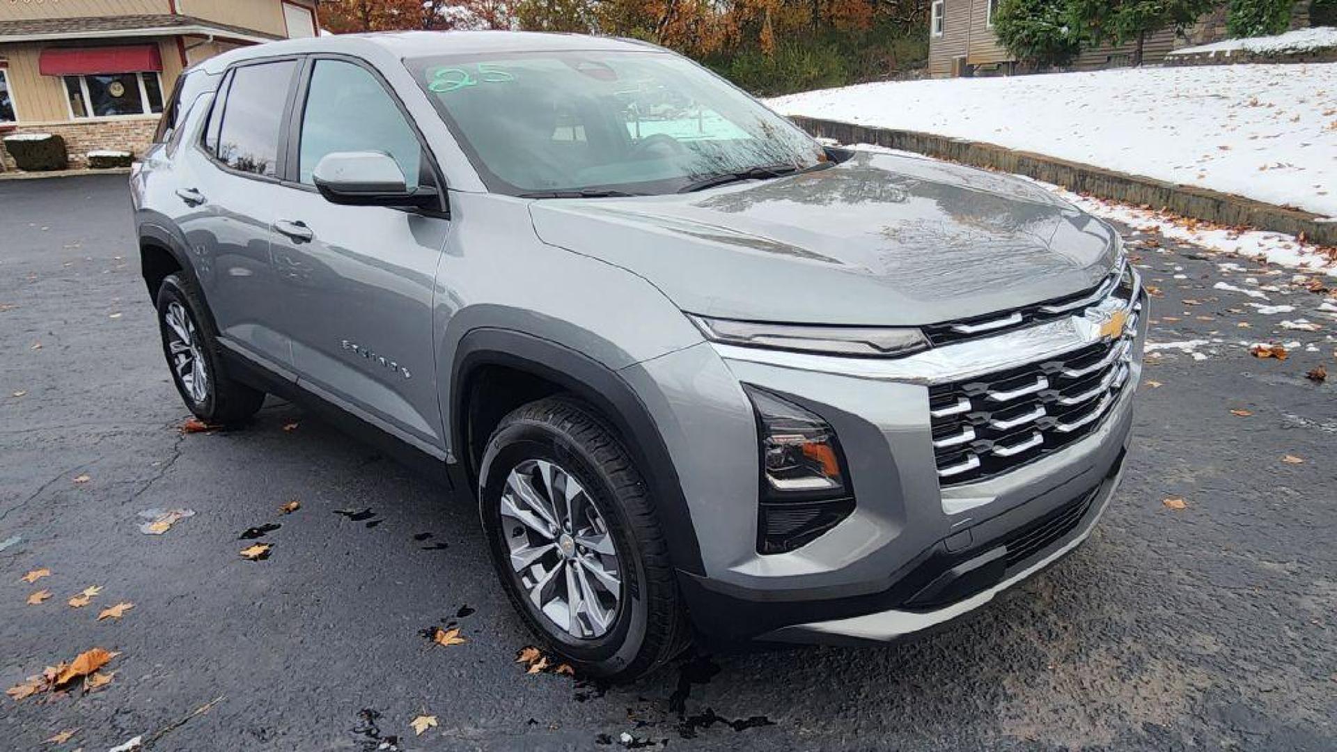 2025 GRAY CHEVROLET EQUINOX LT - AWD (3GNAXPEG2SL) with an 1.5L engine, Automatic transmission, located at 101 S. Halleck St., DeMotte, 46310, (219) 987-2922, 41.202343, -87.198189 - Photo#1