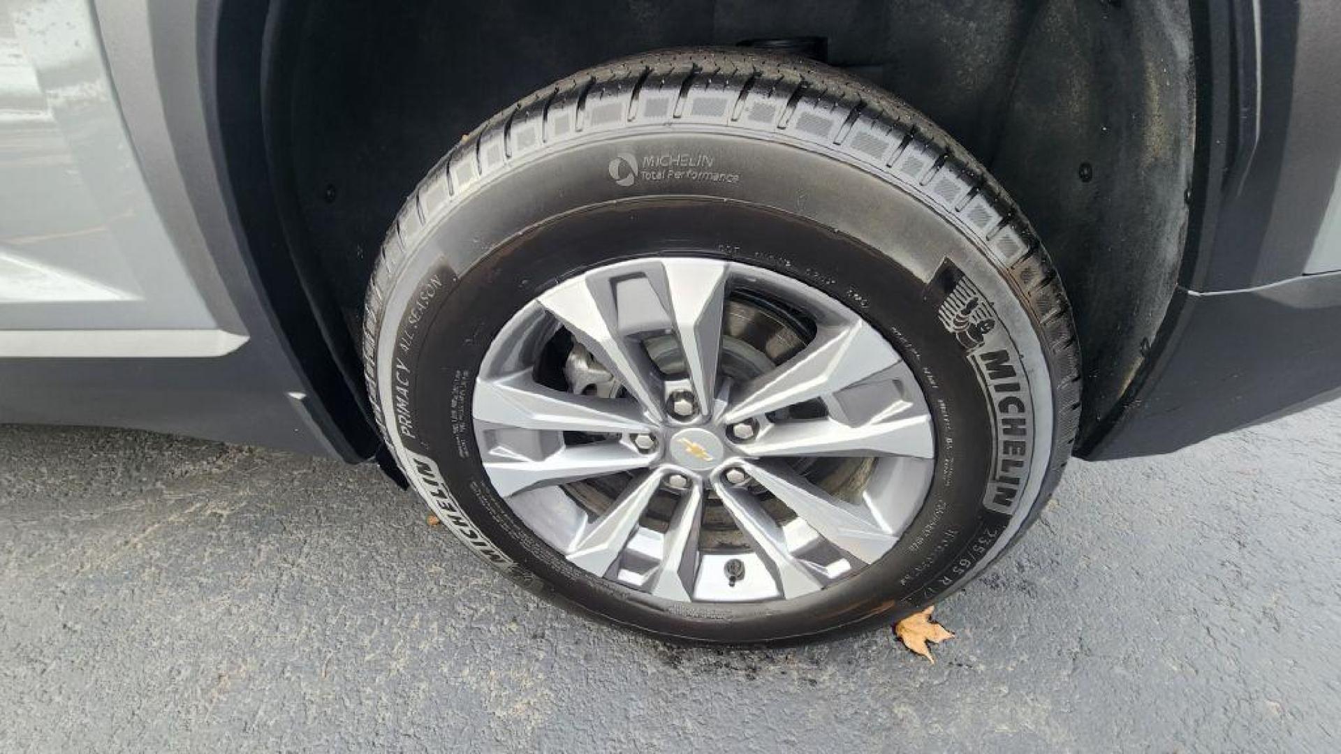 2025 GRAY CHEVROLET EQUINOX LT - AWD (3GNAXPEG5SL) with an 1.5L engine, Automatic transmission, located at 101 S. Halleck St., DeMotte, 46310, (219) 987-2922, 41.202343, -87.198189 - Photo#24