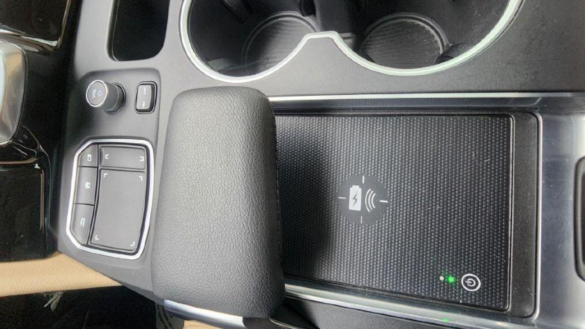 2022 RED ACURA MDX FWD (5J8YD9H3XNL) with an 3.5L engine, Automatic transmission, located at 101 S. Halleck St., DeMotte, 46310, (219) 987-2922, 41.202343, -87.198189 - Photo#19