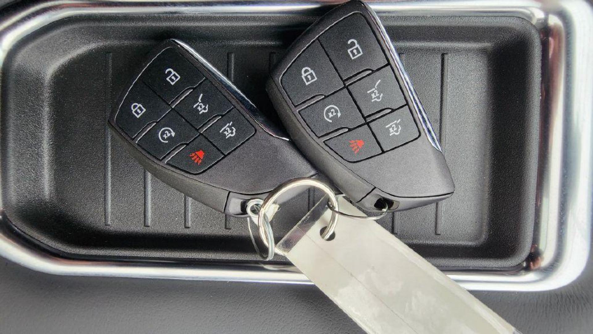 2024 BLACK GMC YUKON XL DENALI - 4WD (1GKS2JKL6RR) with an 6.2L engine, Automatic transmission, located at 101 S. Halleck St., DeMotte, 46310, (219) 987-2922, 41.202343, -87.198189 - Photo#21