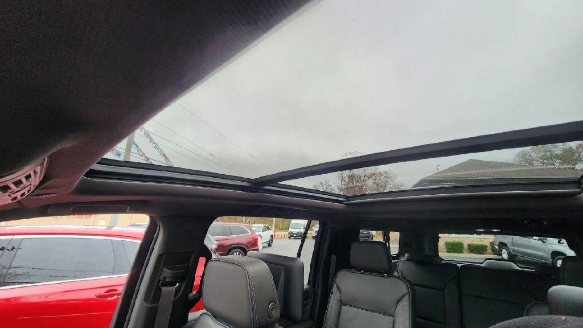 2024 BLACK GMC YUKON XL DENALI - 4WD (1GKS2JKL6RR) with an 6.2L engine, Automatic transmission, located at 101 S. Halleck St., DeMotte, 46310, (219) 987-2922, 41.202343, -87.198189 - Photo#25