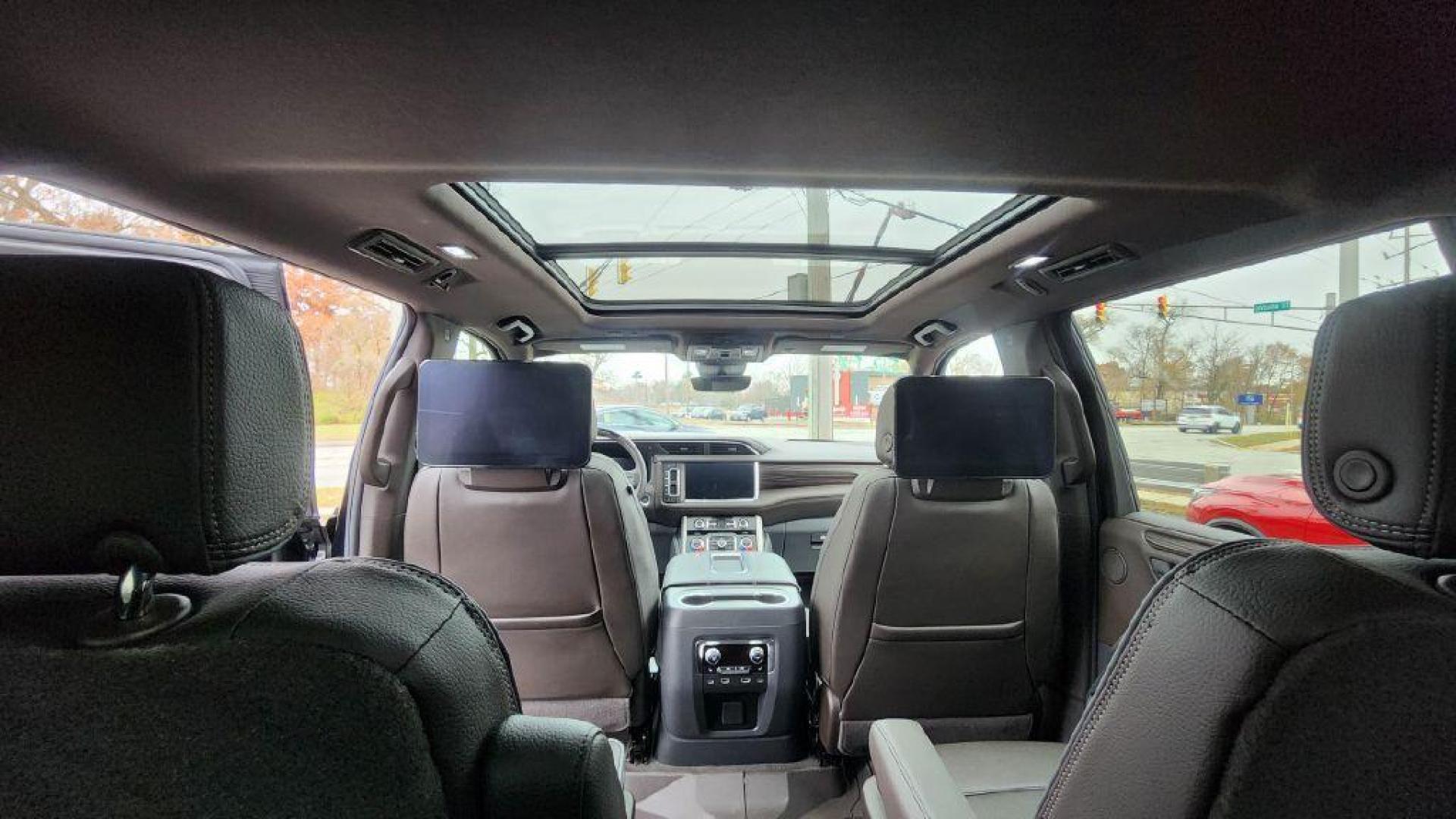 2024 BLACK GMC YUKON XL DENALI - 4WD (1GKS2JKL6RR) with an 6.2L engine, Automatic transmission, located at 101 S. Halleck St., DeMotte, 46310, (219) 987-2922, 41.202343, -87.198189 - Photo#26