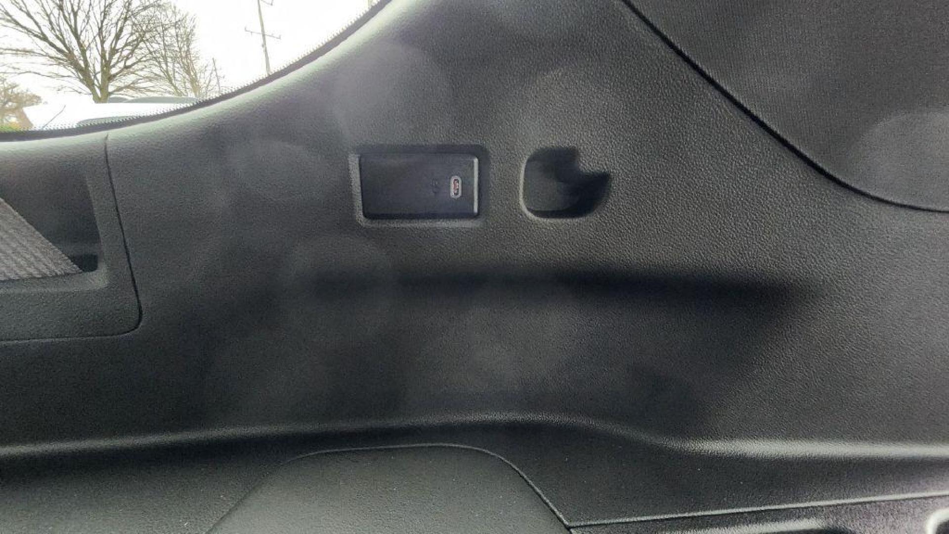 2024 BLACK GMC YUKON XL DENALI - 4WD (1GKS2JKL6RR) with an 6.2L engine, Automatic transmission, located at 101 S. Halleck St., DeMotte, 46310, (219) 987-2922, 41.202343, -87.198189 - Photo#27