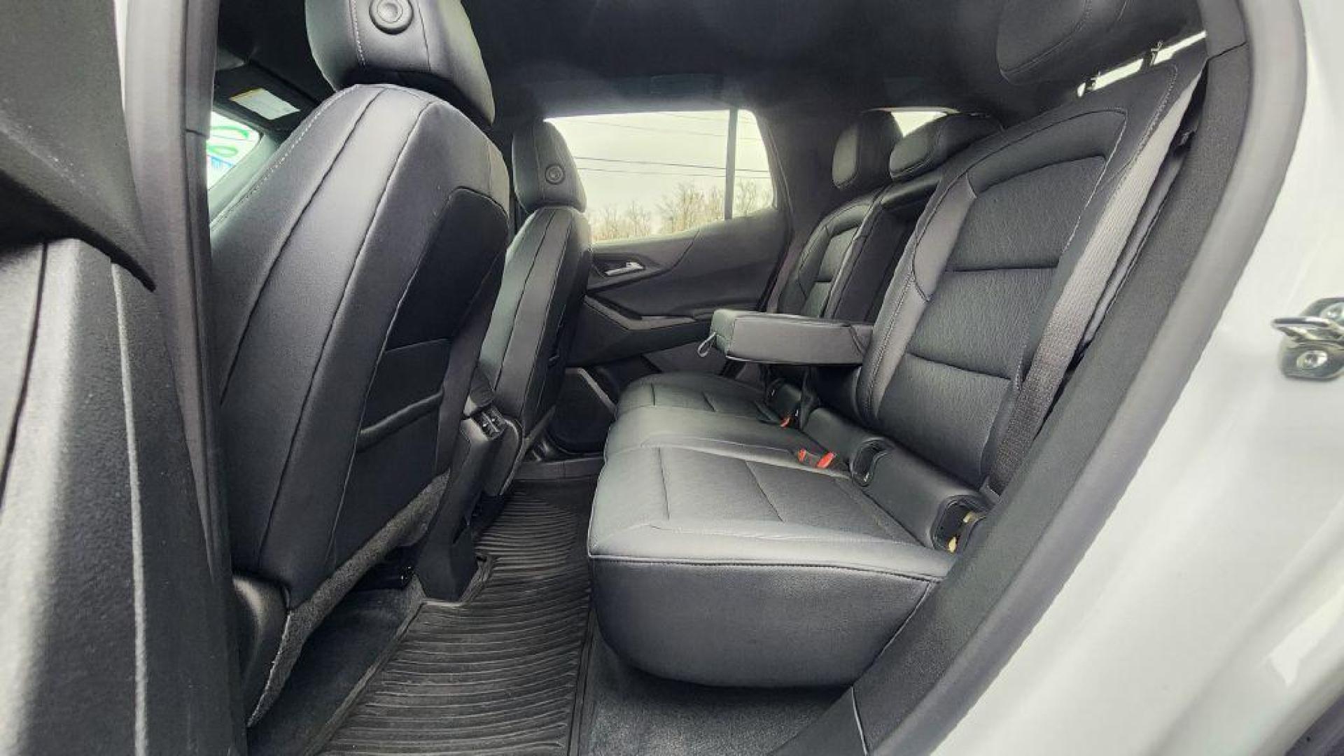 2025 WHITE CHEVROLET EQUINOX LT - AWD (3GNAXPEG7SL) with an 1.5L engine, Automatic transmission, located at 101 S. Halleck St., DeMotte, 46310, (219) 987-2922, 41.202343, -87.198189 - Photo#5