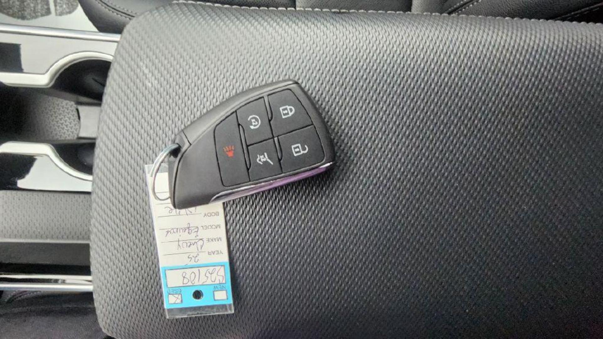 2025 WHITE CHEVROLET EQUINOX LT - AWD (3GNAXPEG7SL) with an 1.5L engine, Automatic transmission, located at 101 S. Halleck St., DeMotte, 46310, (219) 987-2922, 41.202343, -87.198189 - Photo#17