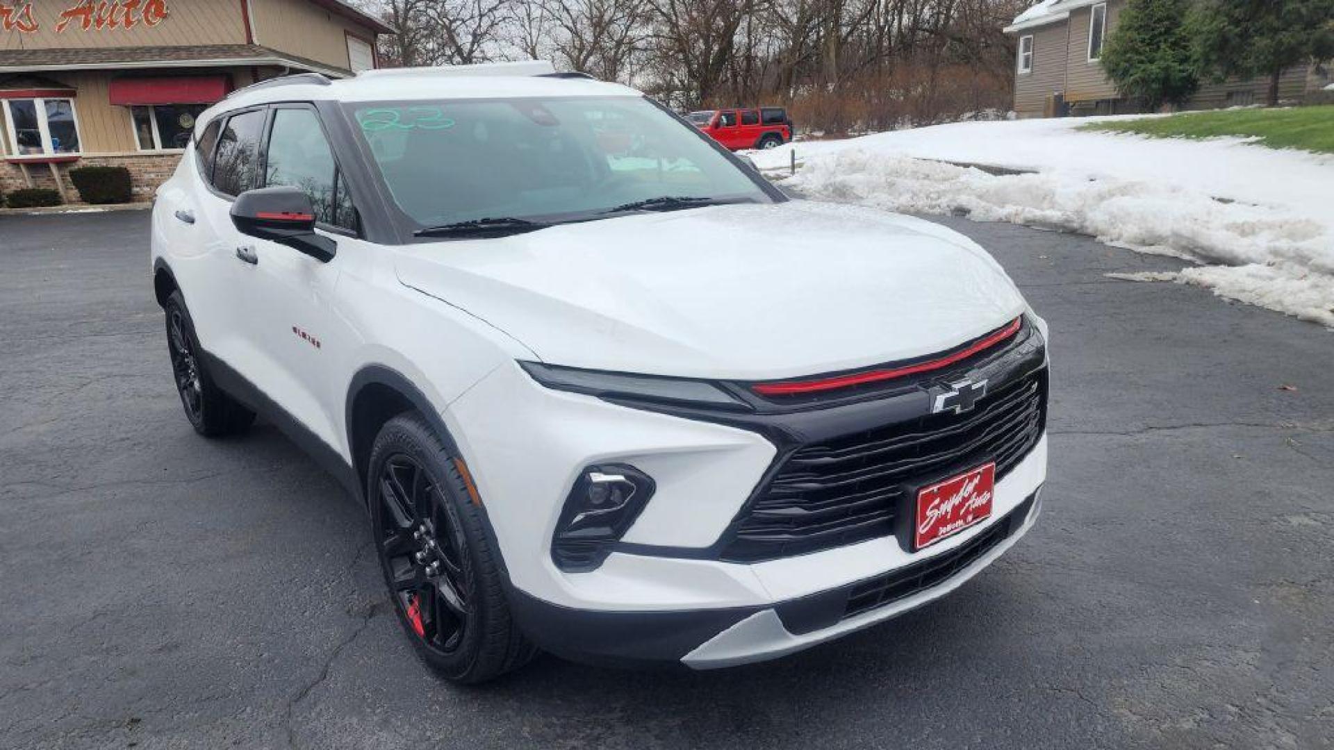 2023 WHITE CHEVROLET BLAZER 2LT (3GNKBHR41PS) with an 2.0L engine, Automatic transmission, located at 101 S. Halleck St., DeMotte, 46310, (219) 987-2922, 41.202343, -87.198189 - Photo#1