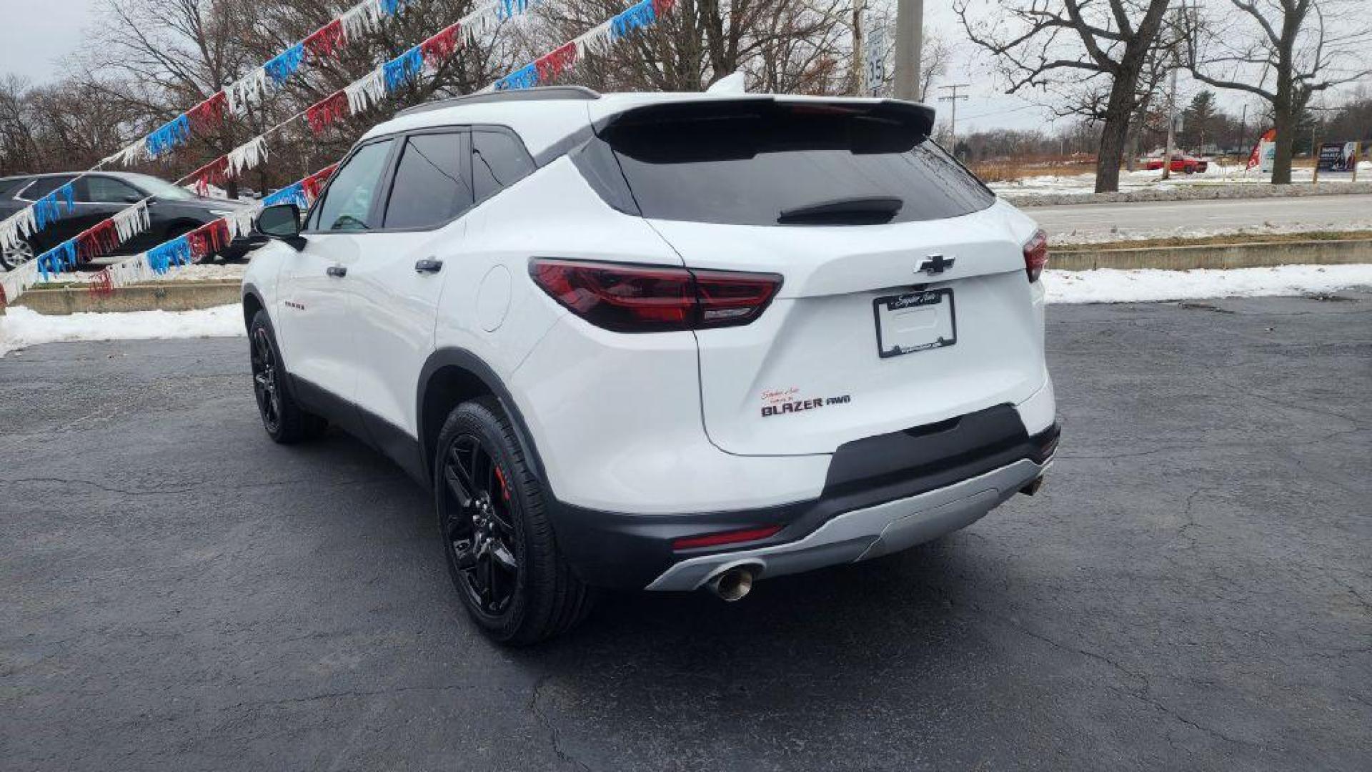 2023 WHITE CHEVROLET BLAZER 2LT (3GNKBHR41PS) with an 2.0L engine, Automatic transmission, located at 101 S. Halleck St., DeMotte, 46310, (219) 987-2922, 41.202343, -87.198189 - Photo#3