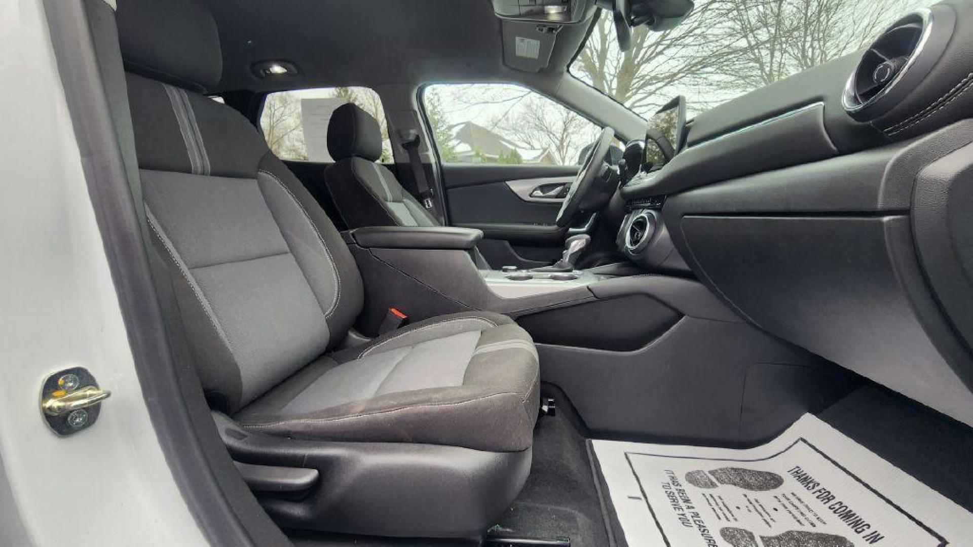 2023 WHITE CHEVROLET BLAZER 2LT (3GNKBHR41PS) with an 2.0L engine, Automatic transmission, located at 101 S. Halleck St., DeMotte, 46310, (219) 987-2922, 41.202343, -87.198189 - Photo#7