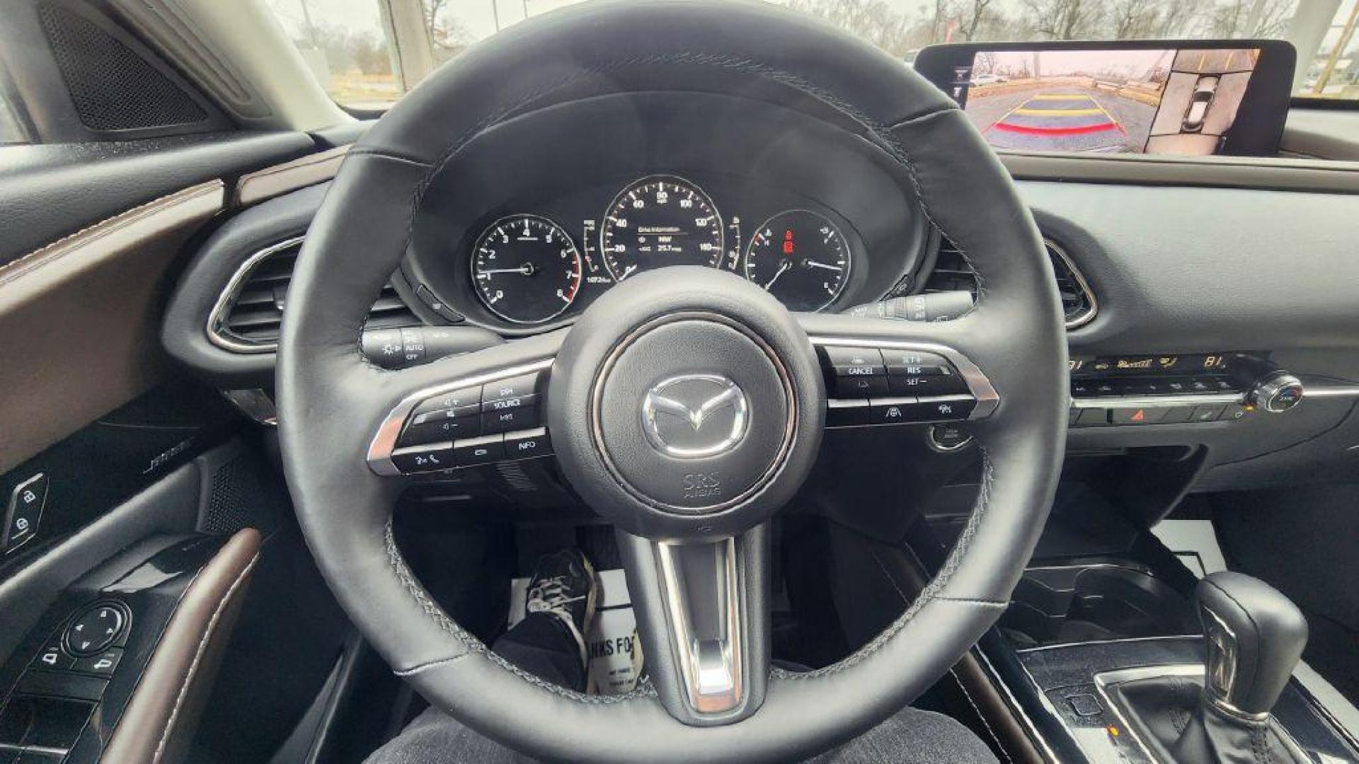 2024 BURGUN MAZDA CX-30 PREMIUM PLUS - AWD (3MVDMBEY8RM) with an 2.5L engine, Automatic transmission, located at 101 S. Halleck St., DeMotte, 46310, (219) 987-2922, 41.202343, -87.198189 - Photo#12