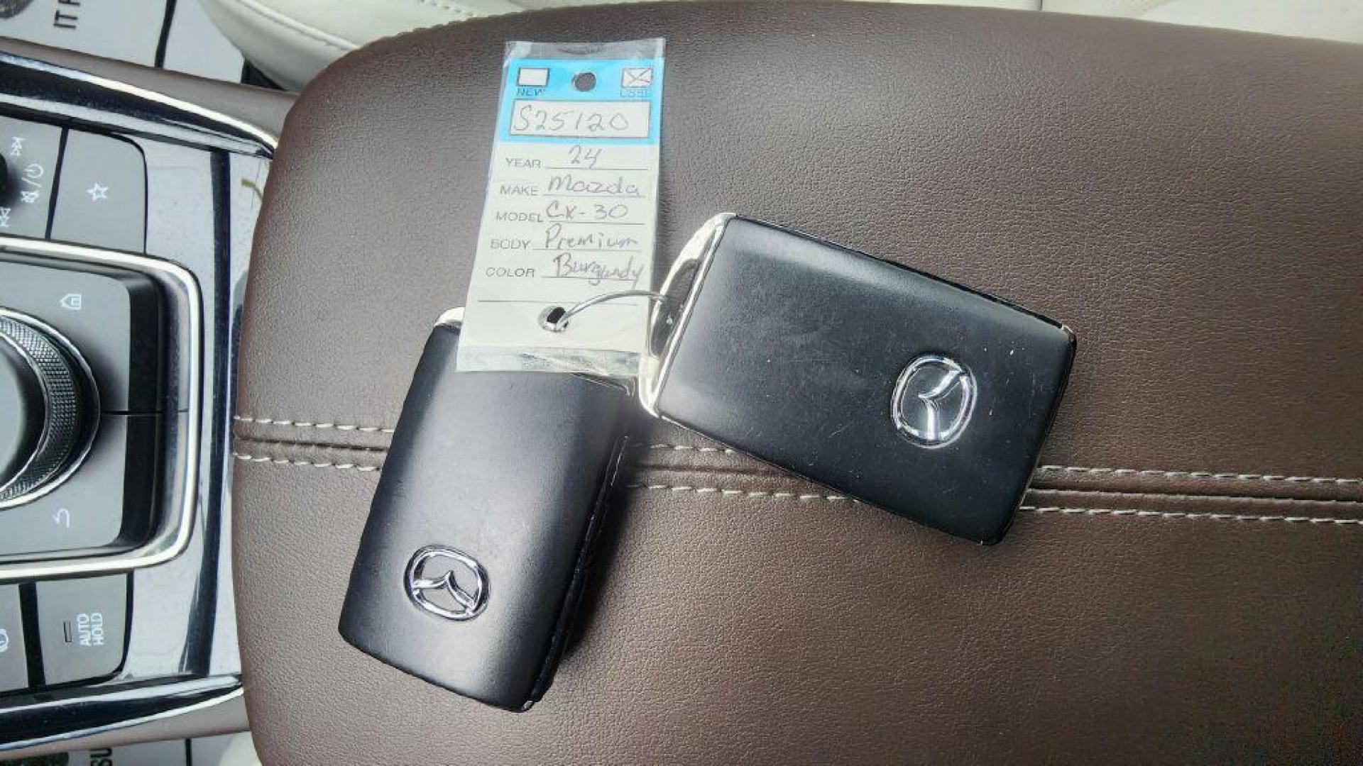 2024 BURGUN MAZDA CX-30 PREMIUM PLUS - AWD (3MVDMBEY8RM) with an 2.5L engine, Automatic transmission, located at 101 S. Halleck St., DeMotte, 46310, (219) 987-2922, 41.202343, -87.198189 - Photo#17