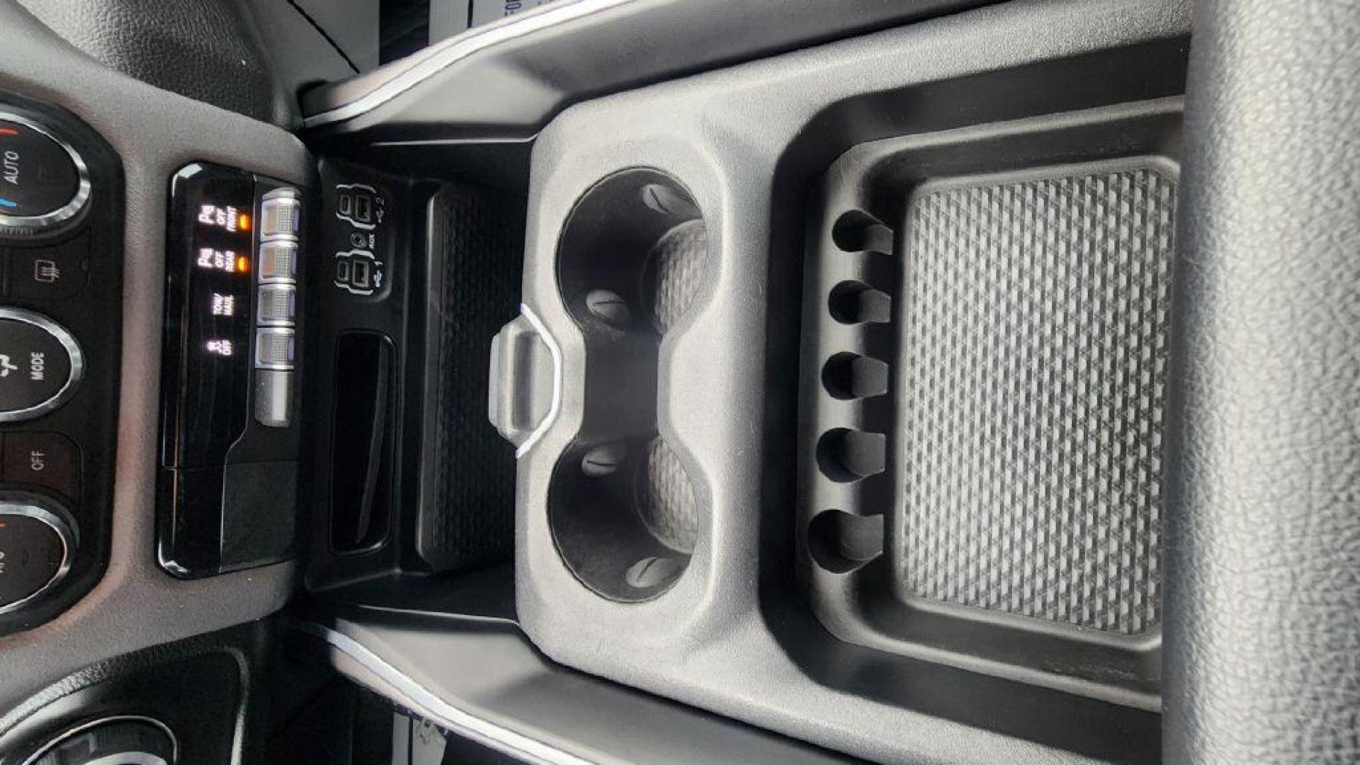 2023 WHITE RAM 1500 BIG HORN/LONE STAR (1C6RRFFGXPN) with an 3.6L engine, Automatic transmission, located at 101 S. Halleck St., DeMotte, 46310, (219) 987-2922, 41.202343, -87.198189 - Photo#17