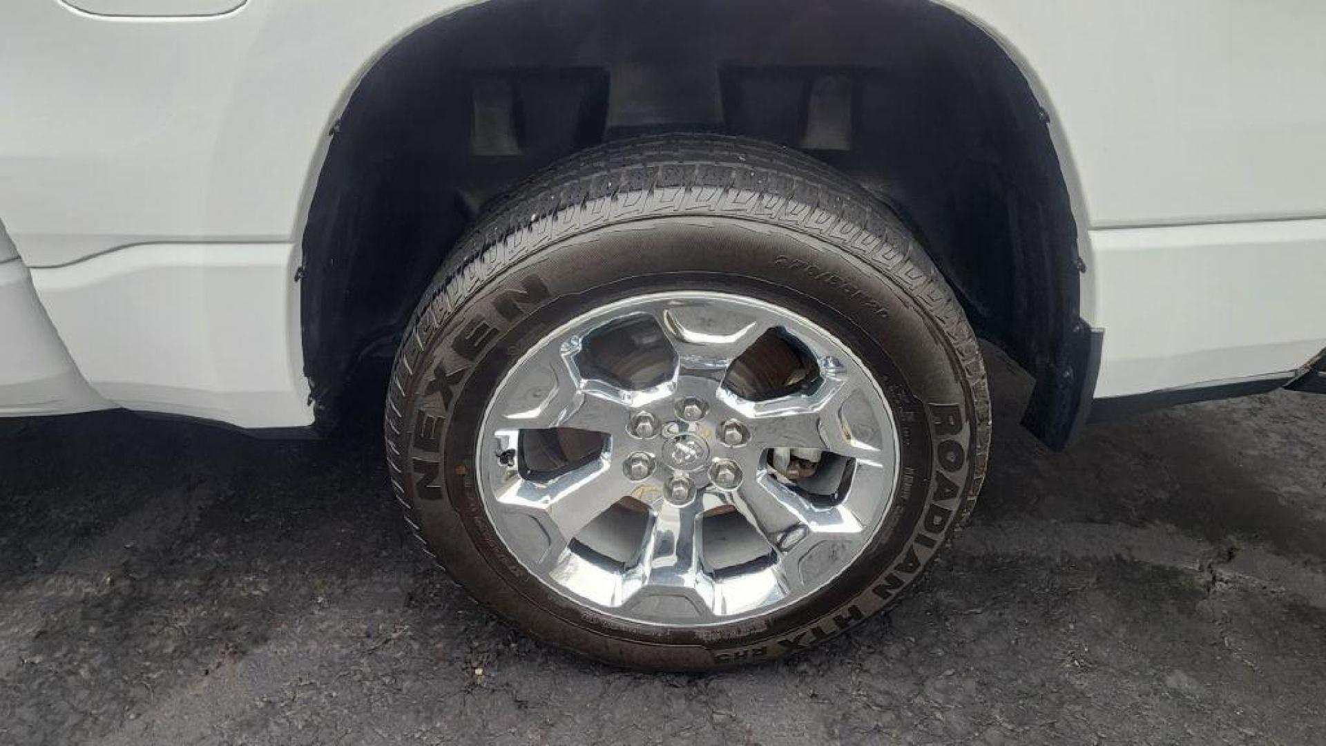 2023 WHITE RAM 1500 BIG HORN/LONE STAR (1C6RRFFGXPN) with an 3.6L engine, Automatic transmission, located at 101 S. Halleck St., DeMotte, 46310, (219) 987-2922, 41.202343, -87.198189 - Photo#21