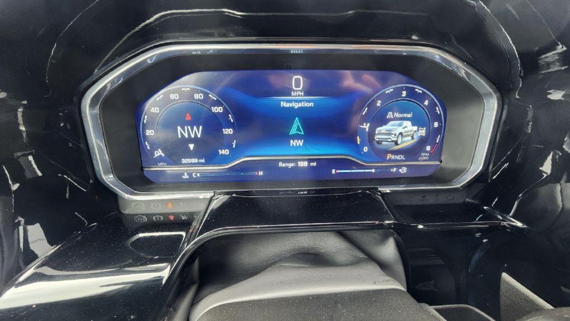 2023 WHITE CHEVROLET SILVERADO 1500 LT (2GCUDDED8P1) with an 5.3L engine, Automatic transmission, located at 101 S. Halleck St., DeMotte, 46310, (219) 987-2922, 41.202343, -87.198189 - Photo#10