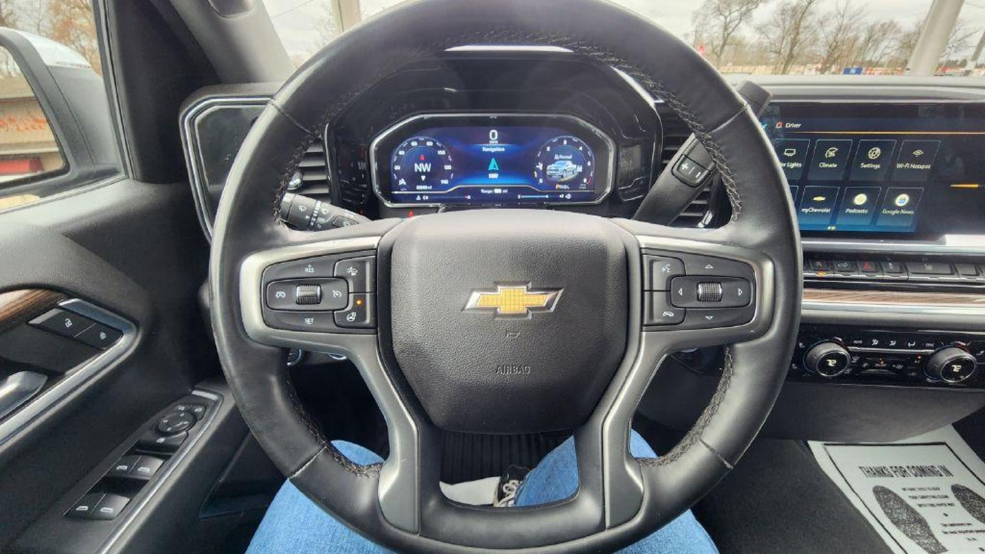 2023 WHITE CHEVROLET SILVERADO 1500 LT (2GCUDDED8P1) with an 5.3L engine, Automatic transmission, located at 101 S. Halleck St., DeMotte, 46310, (219) 987-2922, 41.202343, -87.198189 - Photo#11