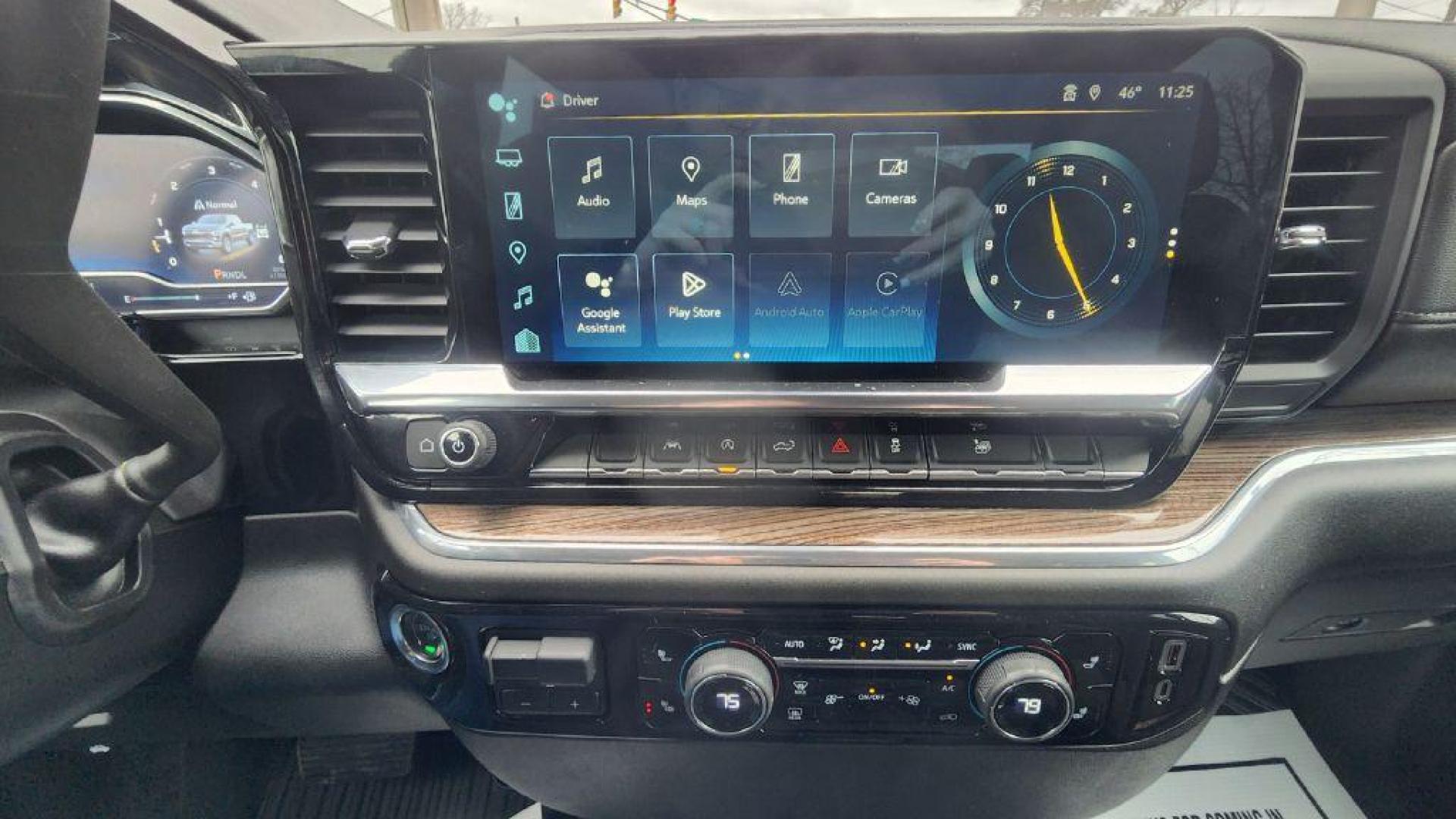 2023 WHITE CHEVROLET SILVERADO 1500 LT (2GCUDDED8P1) with an 5.3L engine, Automatic transmission, located at 101 S. Halleck St., DeMotte, 46310, (219) 987-2922, 41.202343, -87.198189 - Photo#15