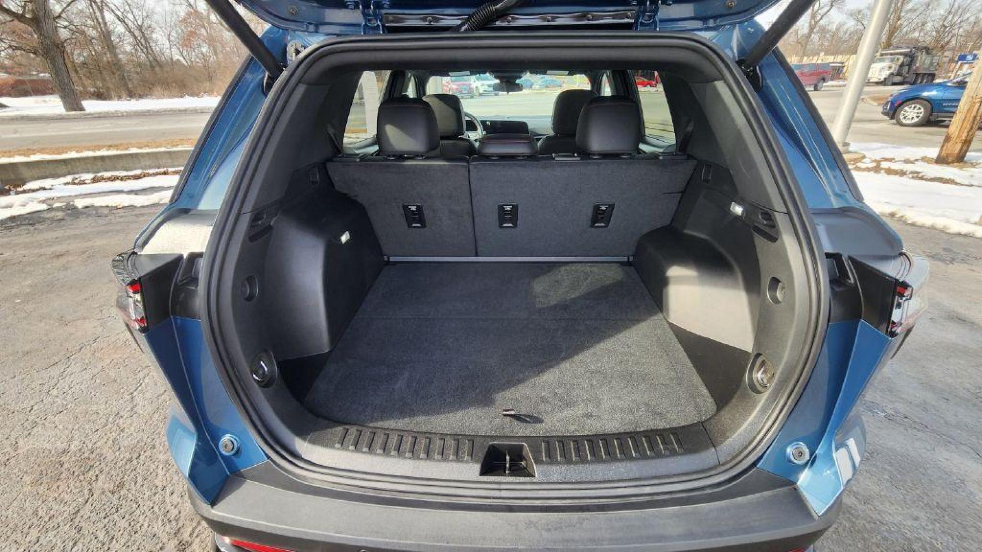 2025 BLUE CHEVROLET EQUINOX RS - AWD (3GNAXTEG2SL) with an 1.5L engine, Automatic transmission, located at 101 S. Halleck St., DeMotte, 46310, (219) 987-2922, 41.202343, -87.198189 - Photo#19