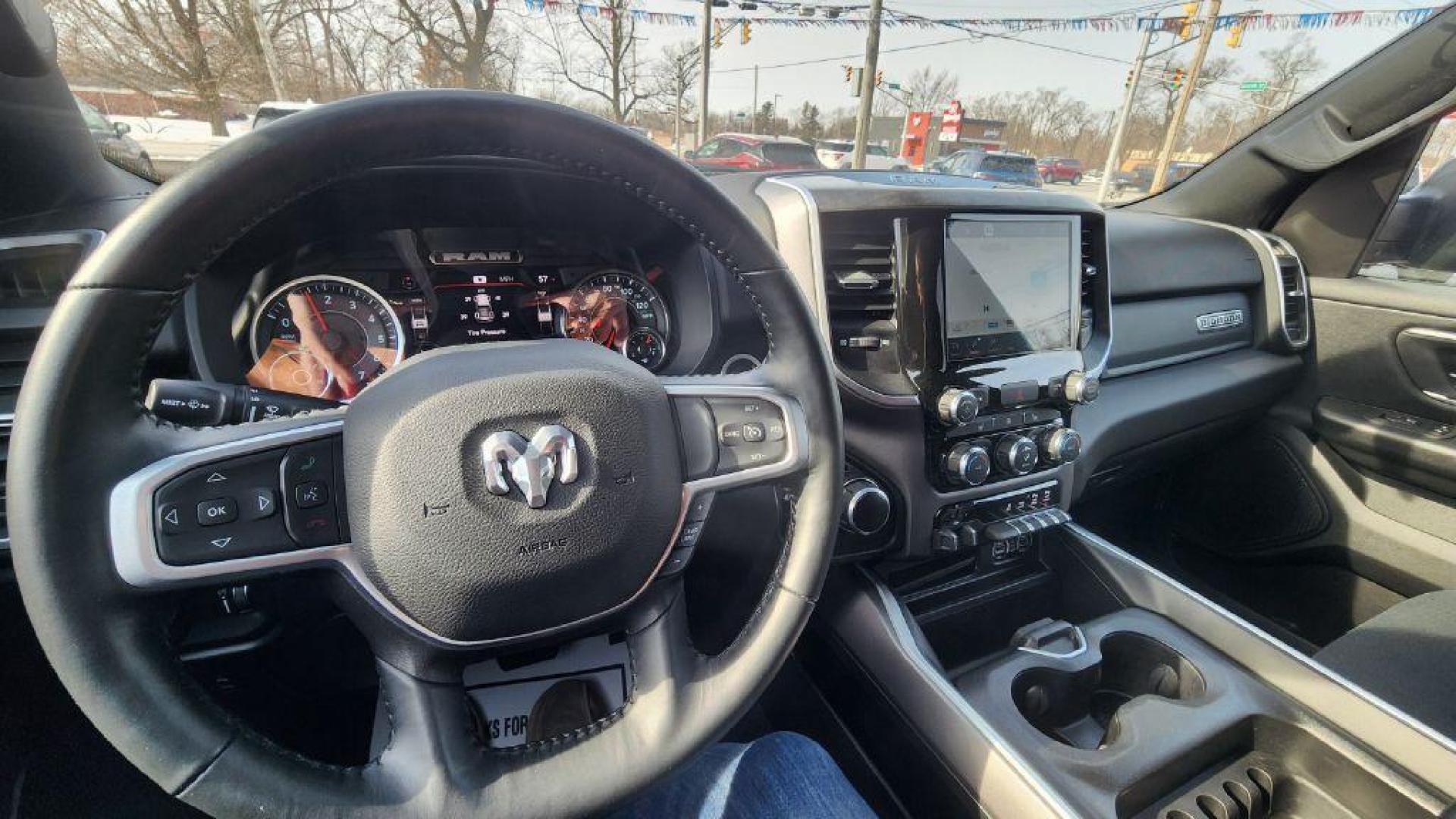 2022 BLACK RAM 1500 BIG HORN/LONE STAR (1C6SRFFT4NN) with an 5.7L engine, Automatic transmission, located at 101 S. Halleck St., DeMotte, 46310, (219) 987-2922, 41.202343, -87.198189 - Photo#8