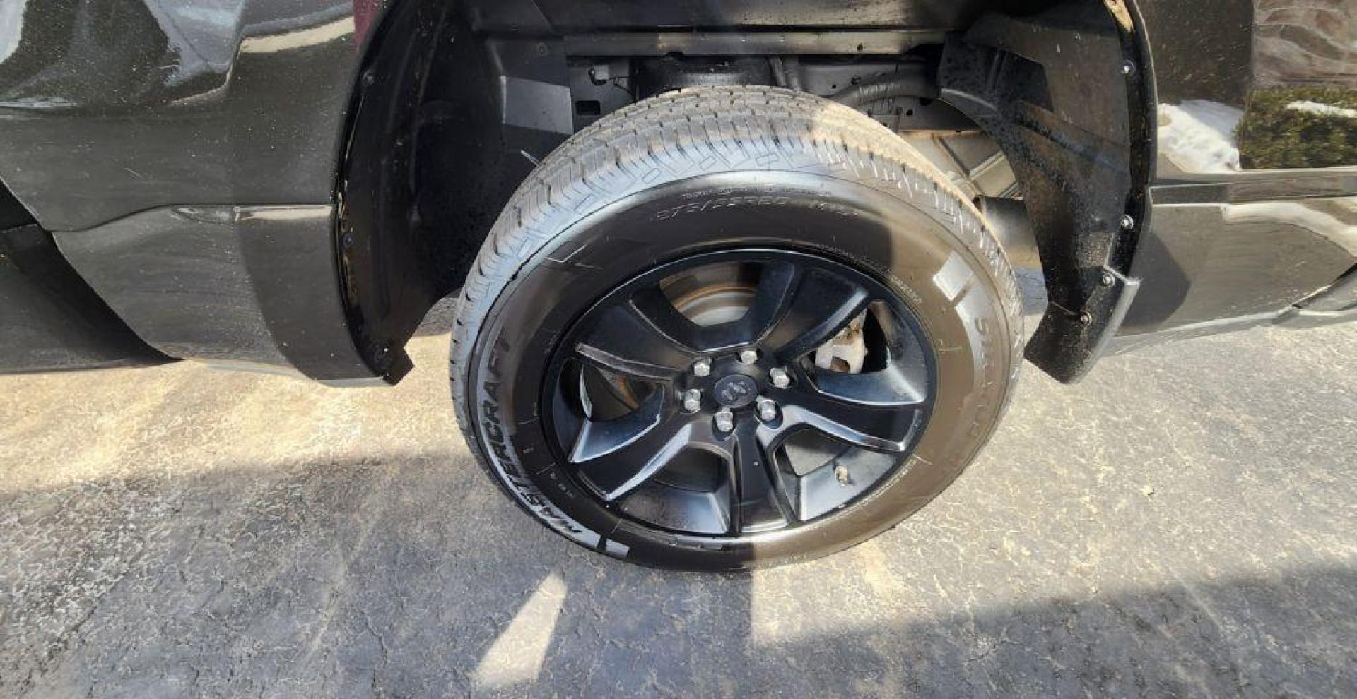 2022 BLACK RAM 1500 BIG HORN/LONE STAR (1C6SRFFT4NN) with an 5.7L engine, Automatic transmission, located at 101 S. Halleck St., DeMotte, 46310, (219) 987-2922, 41.202343, -87.198189 - Photo#19