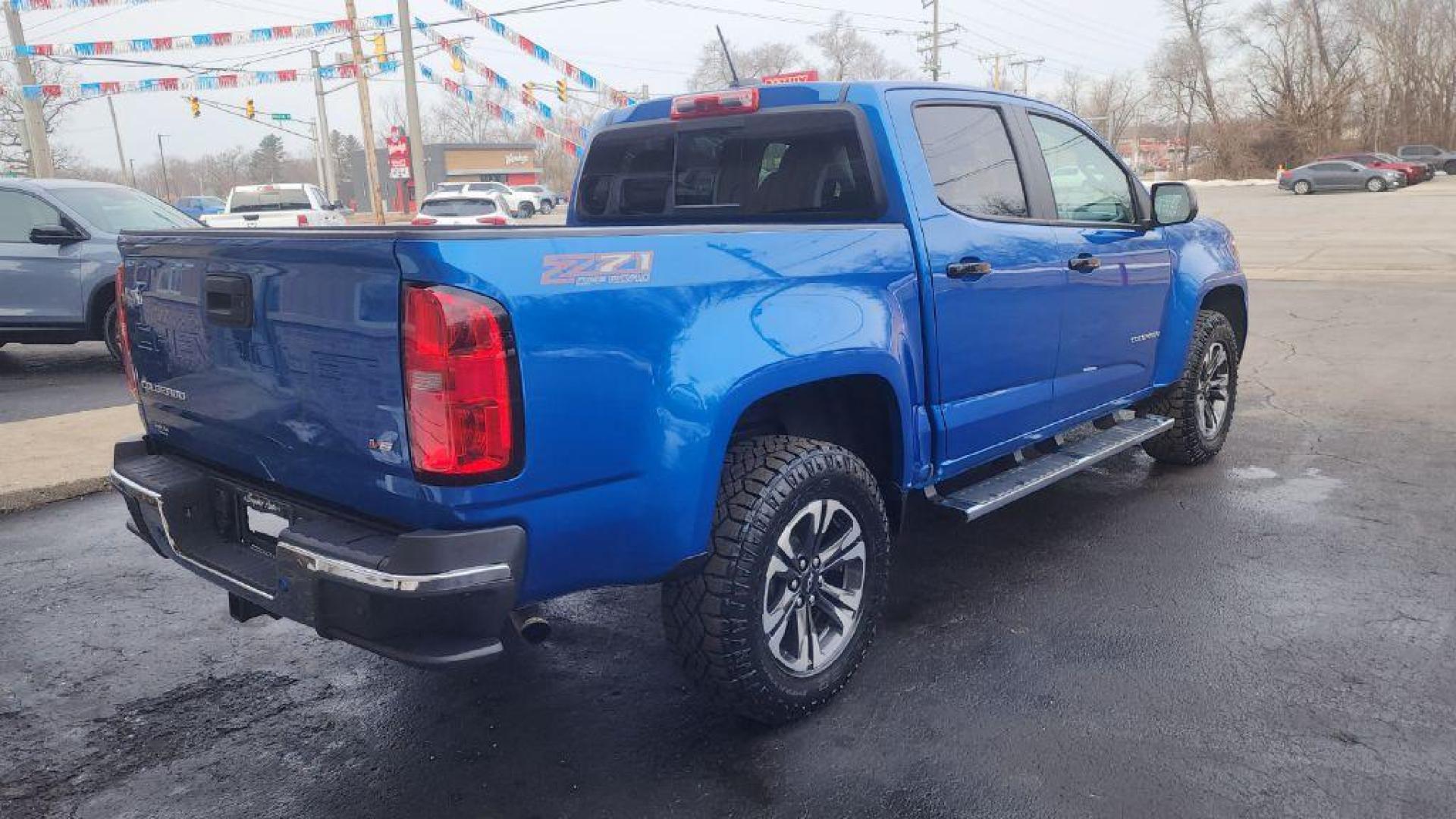 2022 BLUE CHEVROLET COLORADO Z71 - 4WD (1GCGTDENXN1) with an 3.6L engine, Automatic transmission, located at 101 S. Halleck St., DeMotte, 46310, (219) 987-2922, 41.202343, -87.198189 - Photo#2