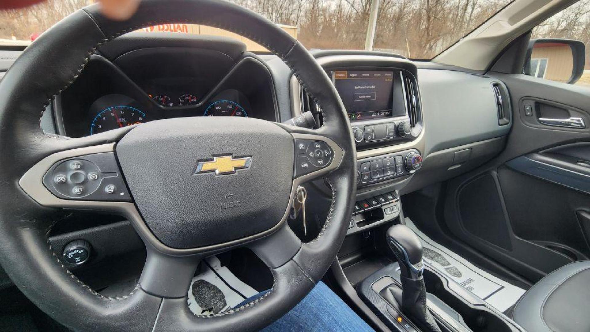 2022 BLUE CHEVROLET COLORADO Z71 - 4WD (1GCGTDENXN1) with an 3.6L engine, Automatic transmission, located at 101 S. Halleck St., DeMotte, 46310, (219) 987-2922, 41.202343, -87.198189 - Photo#8
