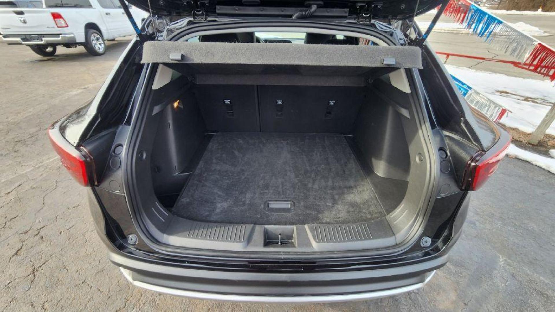 2025 BLACK CHEVROLET TRAX 1LT - FWD (KL77LHEP4SC) with an 1.2L engine, Automatic transmission, located at 101 S. Halleck St., DeMotte, 46310, (219) 987-2922, 41.202343, -87.198189 - Photo#16