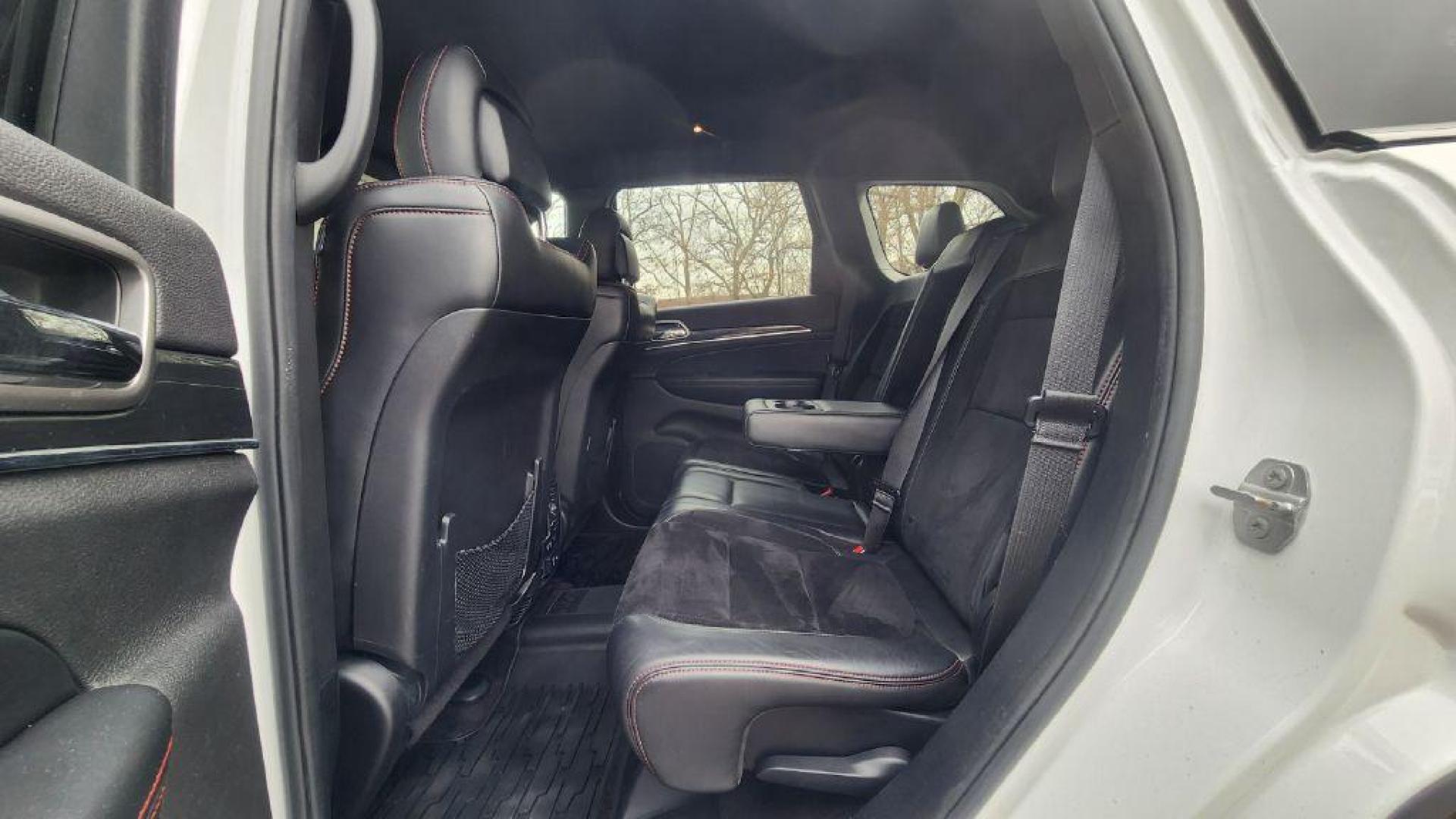 2017 WHITE JEEP GRAND CHEROKEE TRAILHAWK (1C4RJFLG1HC) with an 3.6L engine, Automatic transmission, located at 101 S. Halleck St., DeMotte, 46310, (219) 987-2922, 41.202343, -87.198189 - Photo#5