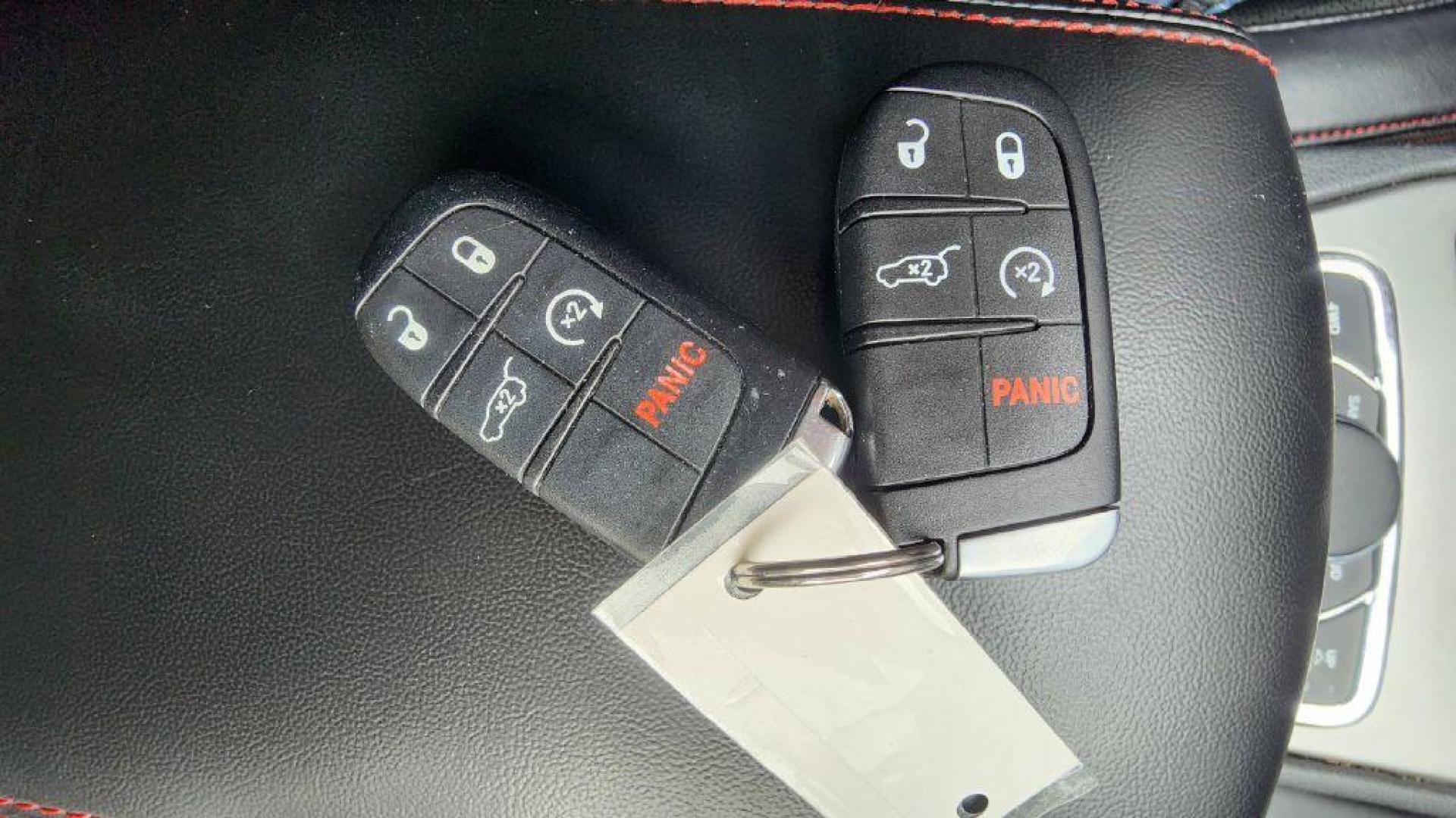 2017 WHITE JEEP GRAND CHEROKEE TRAILHAWK (1C4RJFLG1HC) with an 3.6L engine, Automatic transmission, located at 101 S. Halleck St., DeMotte, 46310, (219) 987-2922, 41.202343, -87.198189 - Photo#16