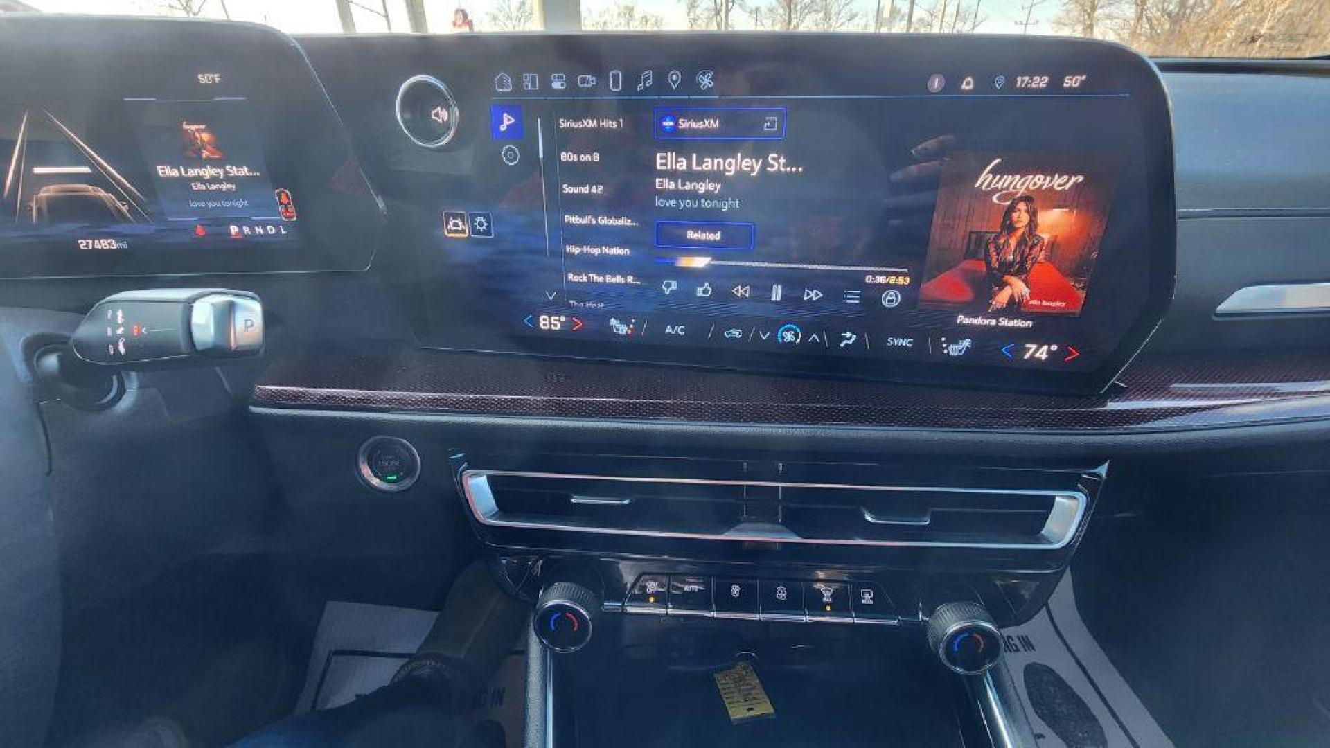 2024 BLUE CHEVROLET TRAVERSE LT Z71 - AWD (1GNEVJKSXRJ) with an 2.5L engine, Automatic transmission, located at 101 S. Halleck St., DeMotte, 46310, (219) 987-2922, 41.202343, -87.198189 - Photo#15