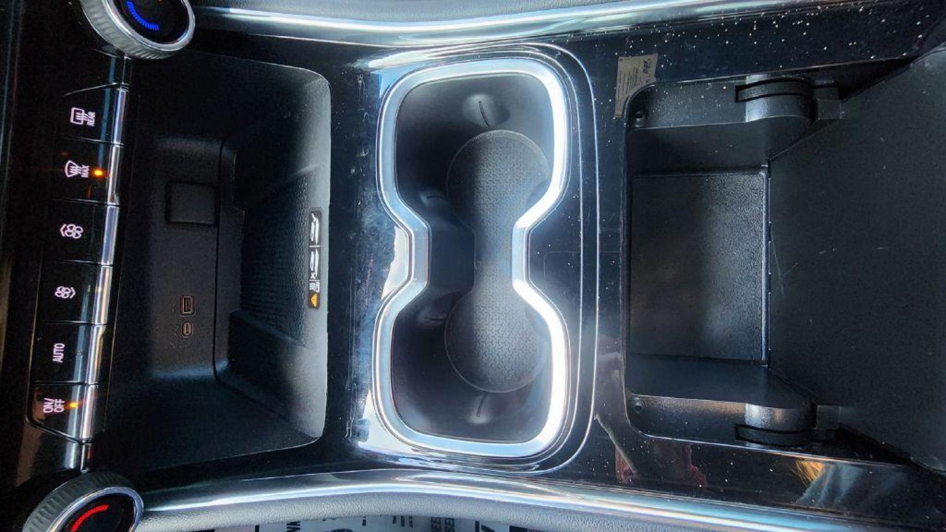 2024 BLUE CHEVROLET TRAVERSE LT Z71 - AWD (1GNEVJKSXRJ) with an 2.5L engine, Automatic transmission, located at 101 S. Halleck St., DeMotte, 46310, (219) 987-2922, 41.202343, -87.198189 - Photo#17