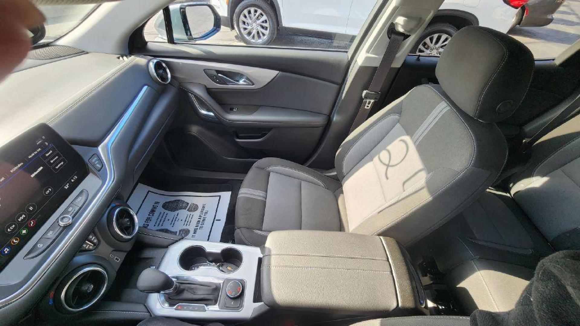 2024 GRAY CHEVROLET BLAZER 2LT - AWD (3GNKBHR44RS) with an 2.0L engine, Automatic transmission, located at 101 S. Halleck St., DeMotte, 46310, (219) 987-2922, 41.202343, -87.198189 - Photo#8
