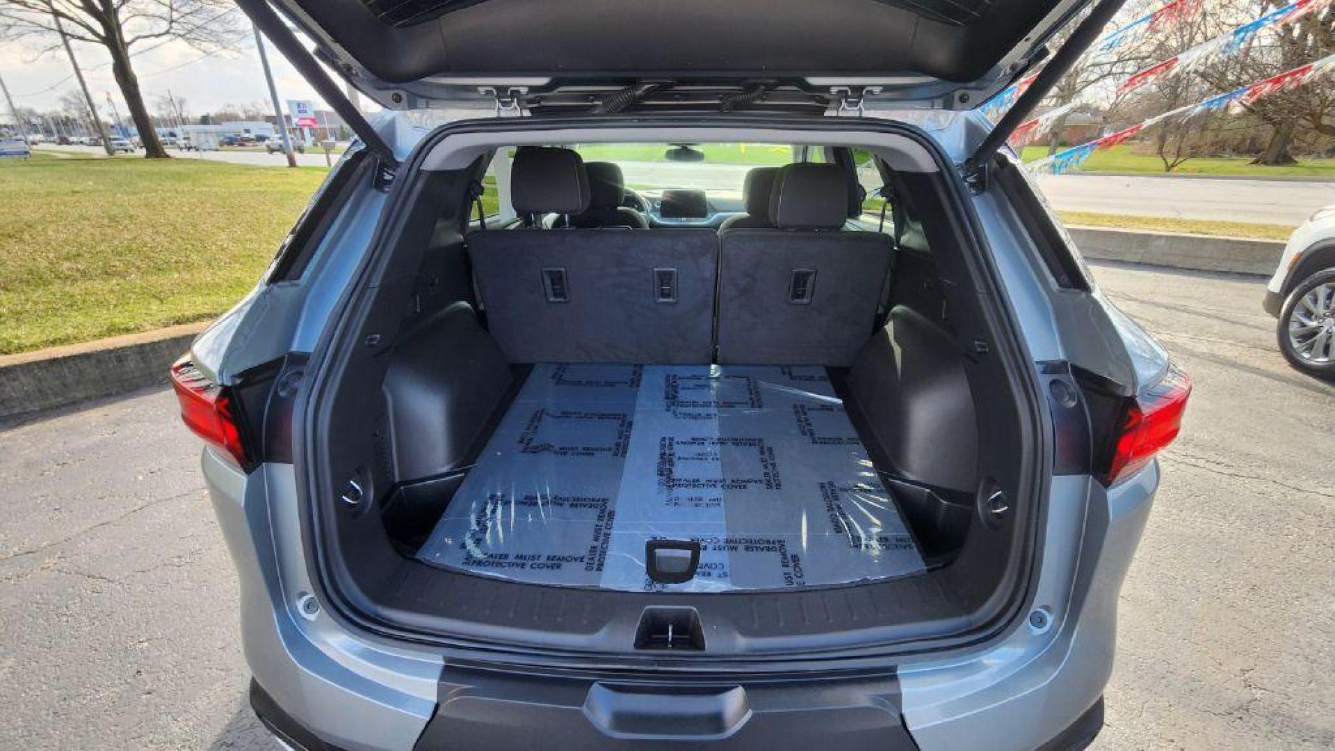 2024 GRAY CHEVROLET BLAZER 2LT - AWD (3GNKBHR44RS) with an 2.0L engine, Automatic transmission, located at 101 S. Halleck St., DeMotte, 46310, (219) 987-2922, 41.202343, -87.198189 - Photo#18