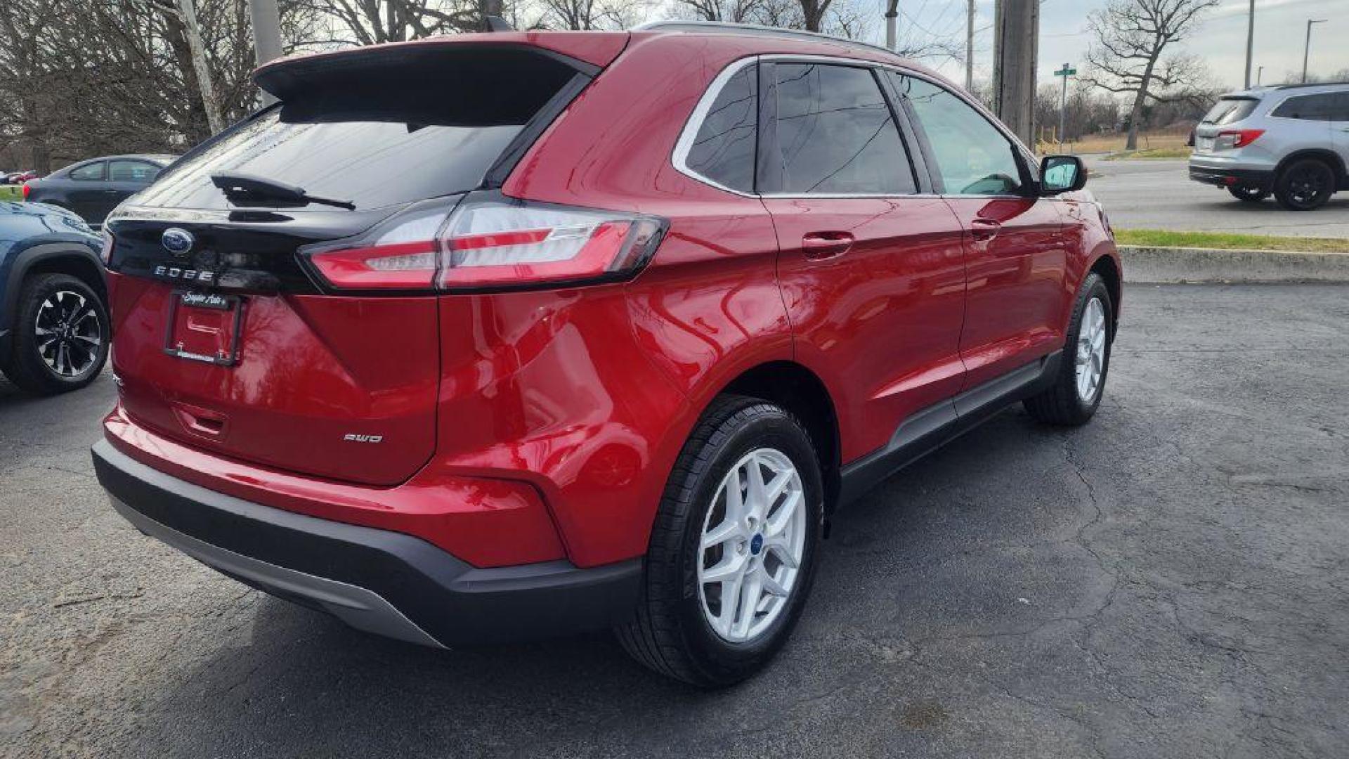 2022 BURGUN FORD EDGE SEL - AWD (2FMPK4J97NB) with an 2.0L engine, Automatic transmission, located at 101 S. Halleck St., DeMotte, 46310, (219) 987-2922, 41.202343, -87.198189 - Photo#2