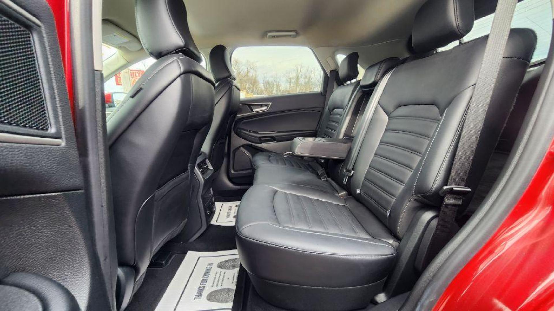 2022 BURGUN FORD EDGE SEL - AWD (2FMPK4J97NB) with an 2.0L engine, Automatic transmission, located at 101 S. Halleck St., DeMotte, 46310, (219) 987-2922, 41.202343, -87.198189 - Photo#5