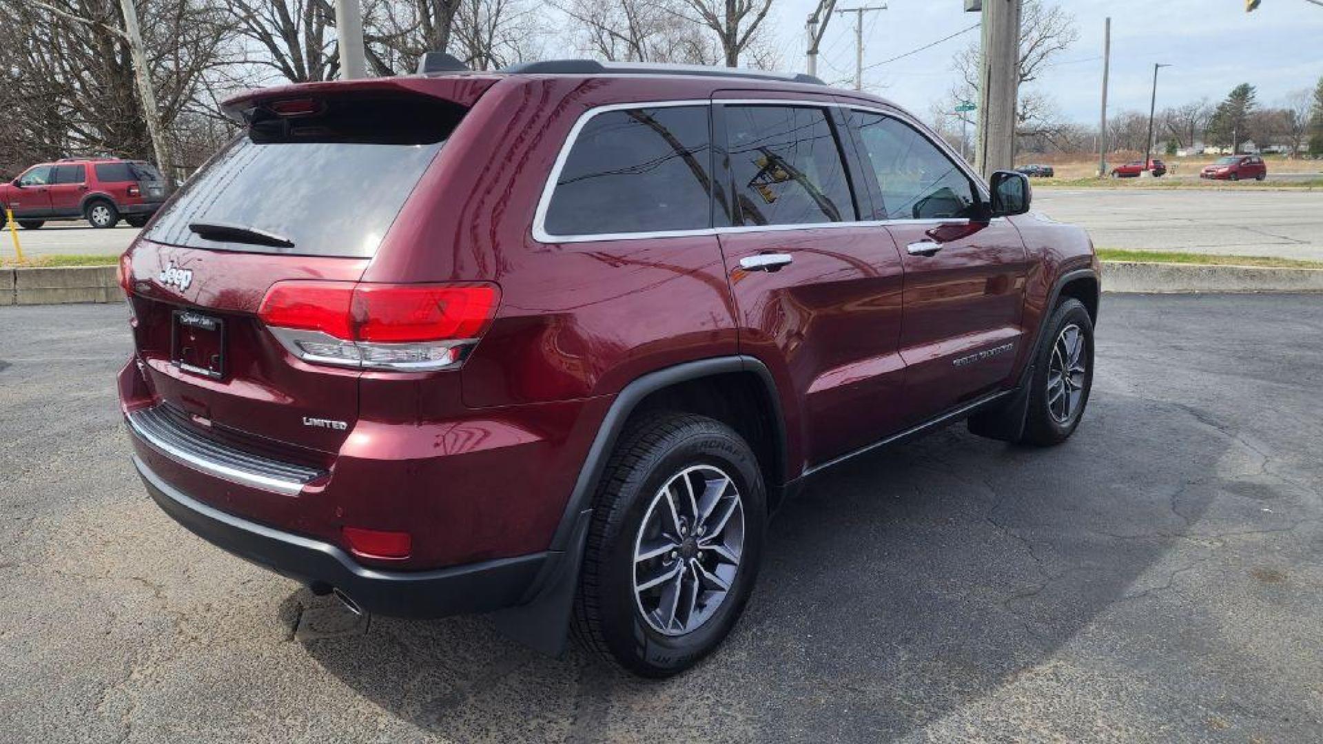 2019 BURG JEEP GRAND CHEROKEE LIMITED (1C4RJFBG1KC) with an 3.6L engine, Automatic transmission, located at 101 S. Halleck St., DeMotte, 46310, (219) 987-2922, 41.202343, -87.198189 - Photo#2