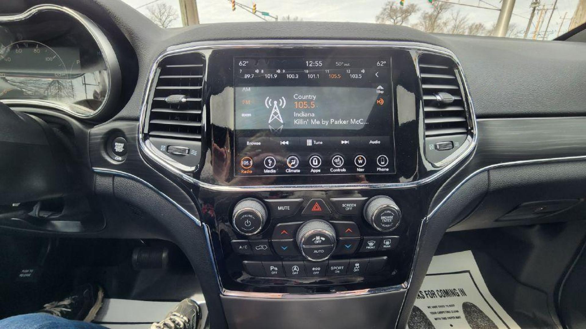 2019 BURG JEEP GRAND CHEROKEE LIMITED (1C4RJFBG1KC) with an 3.6L engine, Automatic transmission, located at 101 S. Halleck St., DeMotte, 46310, (219) 987-2922, 41.202343, -87.198189 - Photo#12