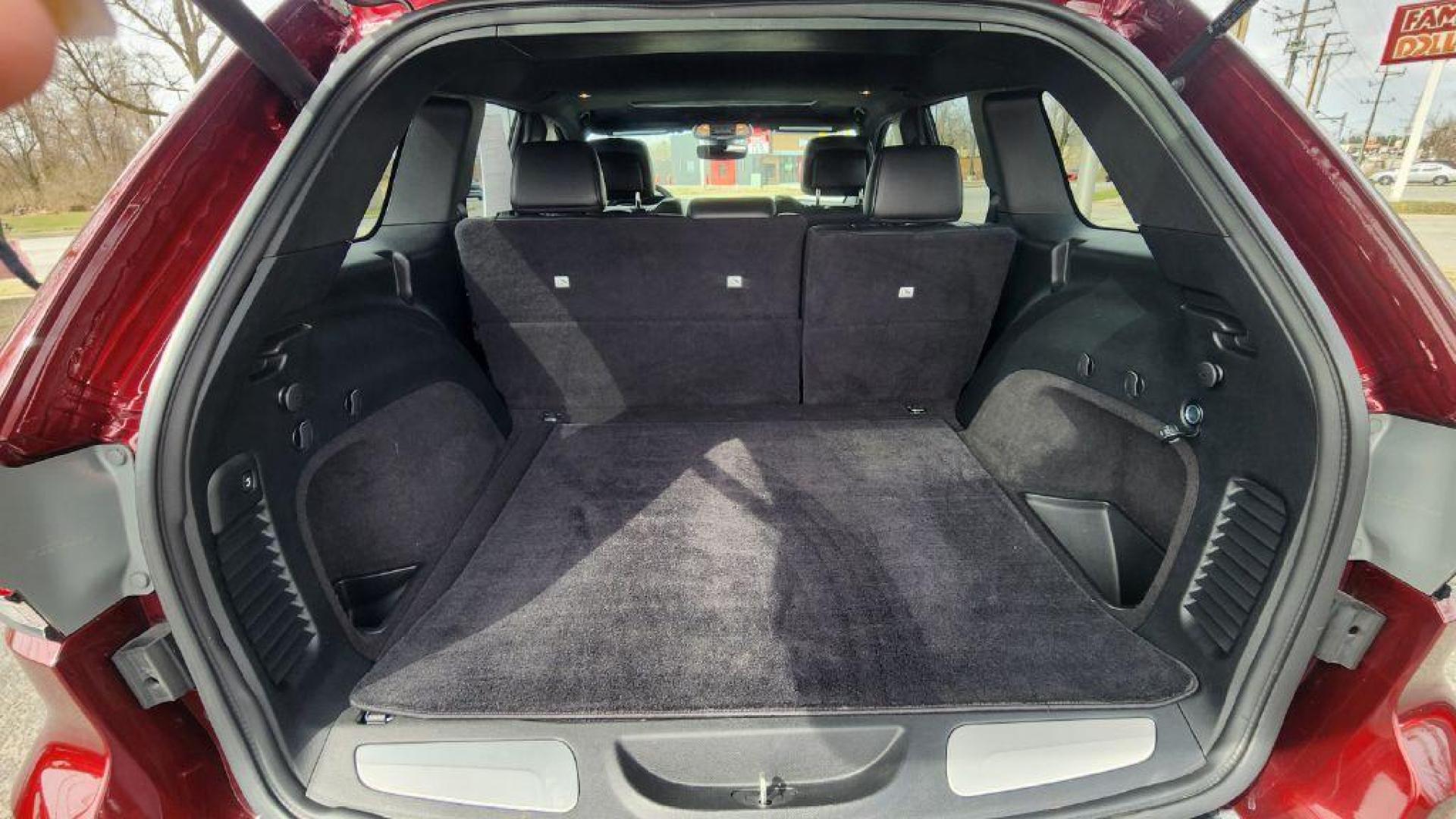 2019 BURG JEEP GRAND CHEROKEE LIMITED (1C4RJFBG1KC) with an 3.6L engine, Automatic transmission, located at 101 S. Halleck St., DeMotte, 46310, (219) 987-2922, 41.202343, -87.198189 - Photo#21