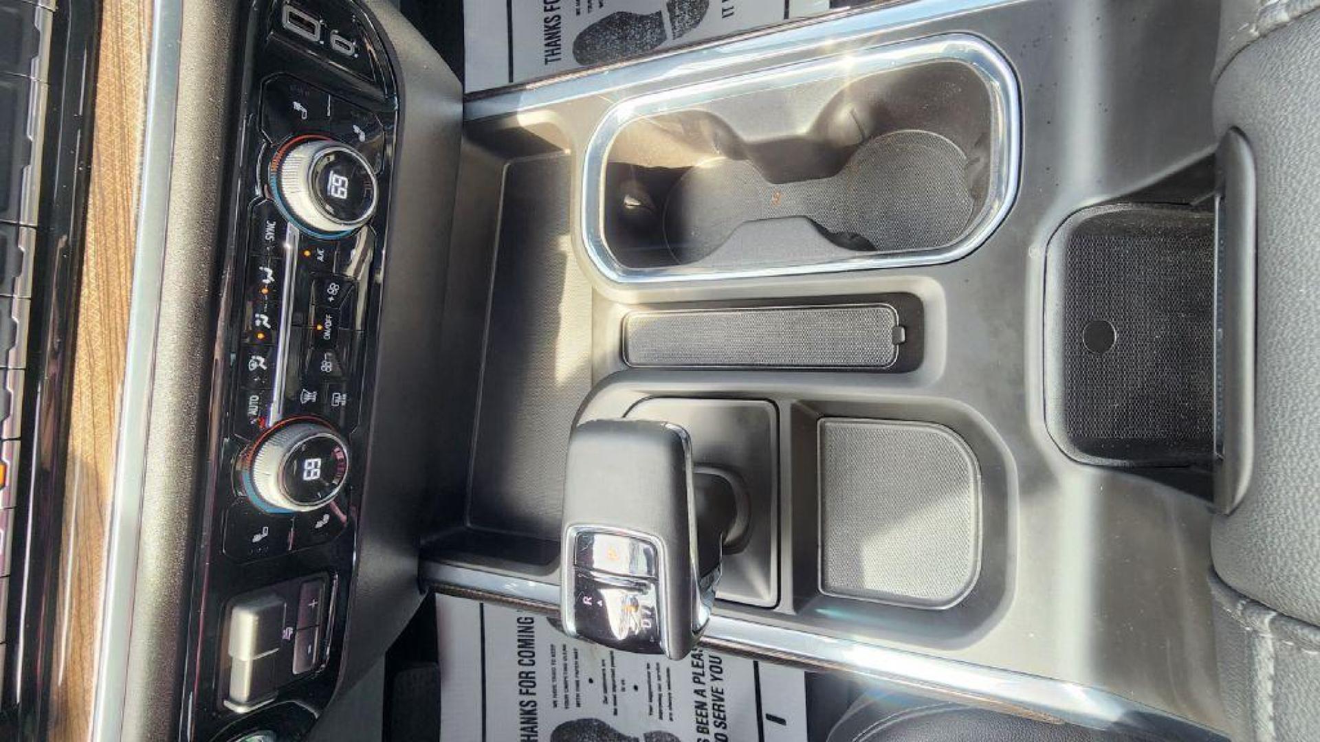 2024 WHITE CHEVROLET SILVERADO 1500 RST (1GCUDEED5RZ) with an 5.3L engine, Automatic transmission, located at 101 S. Halleck St., DeMotte, 46310, (219) 987-2922, 41.202343, -87.198189 - Photo#15