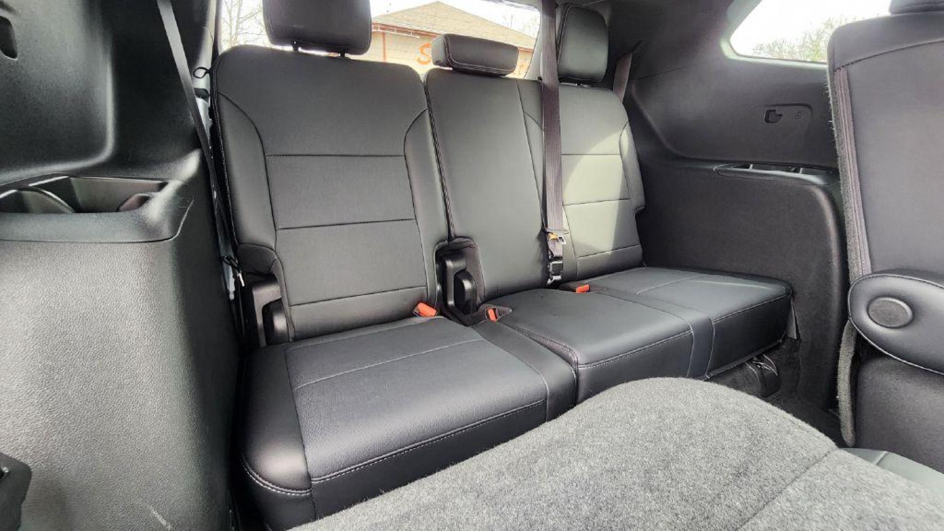 2025 GRAY BUICK ENCLAVE PREFERRED - AWD (5GAEVARS3SJ) with an 2.5L engine, Automatic transmission, located at 101 S. Halleck St., DeMotte, 46310, (219) 987-2922, 41.202343, -87.198189 - Photo#7