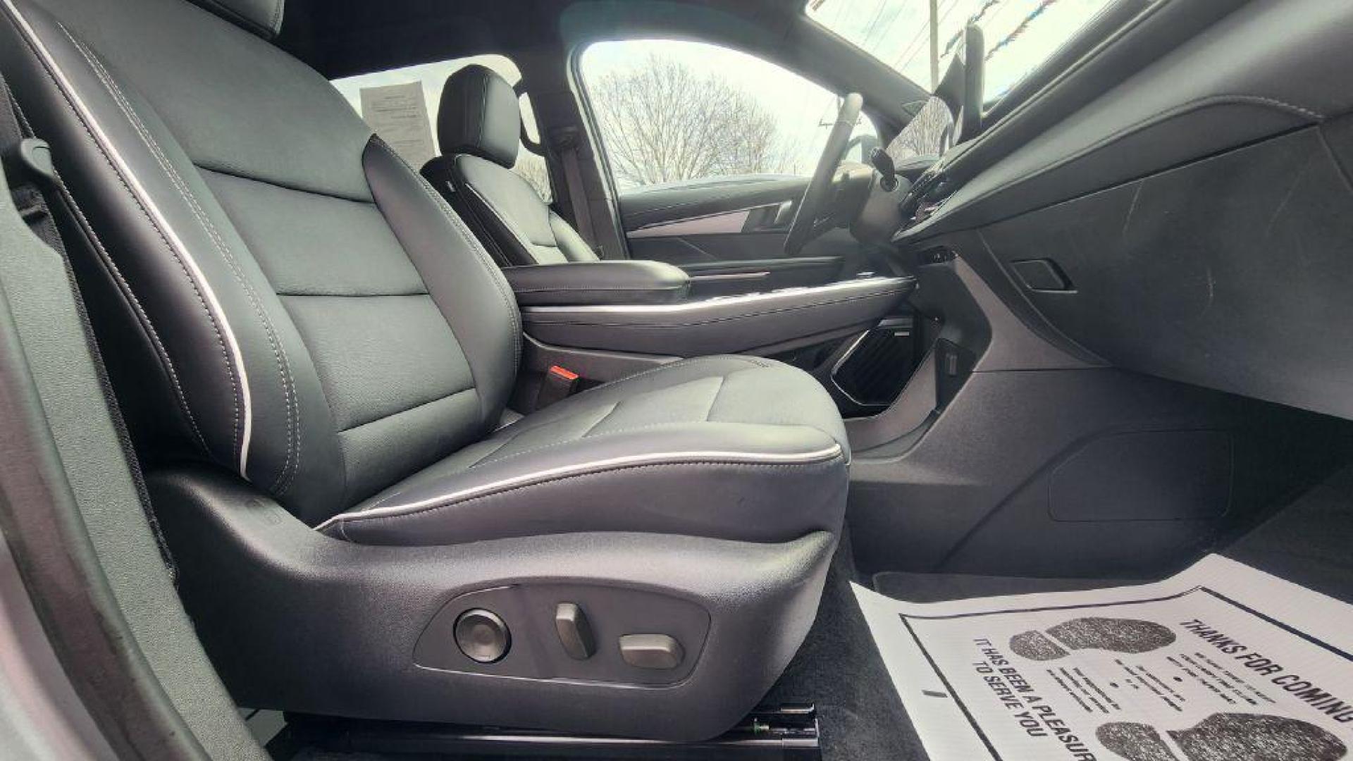 2025 GRAY BUICK ENCLAVE PREFERRED - AWD (5GAEVARS3SJ) with an 2.5L engine, Automatic transmission, located at 101 S. Halleck St., DeMotte, 46310, (219) 987-2922, 41.202343, -87.198189 - Photo#9