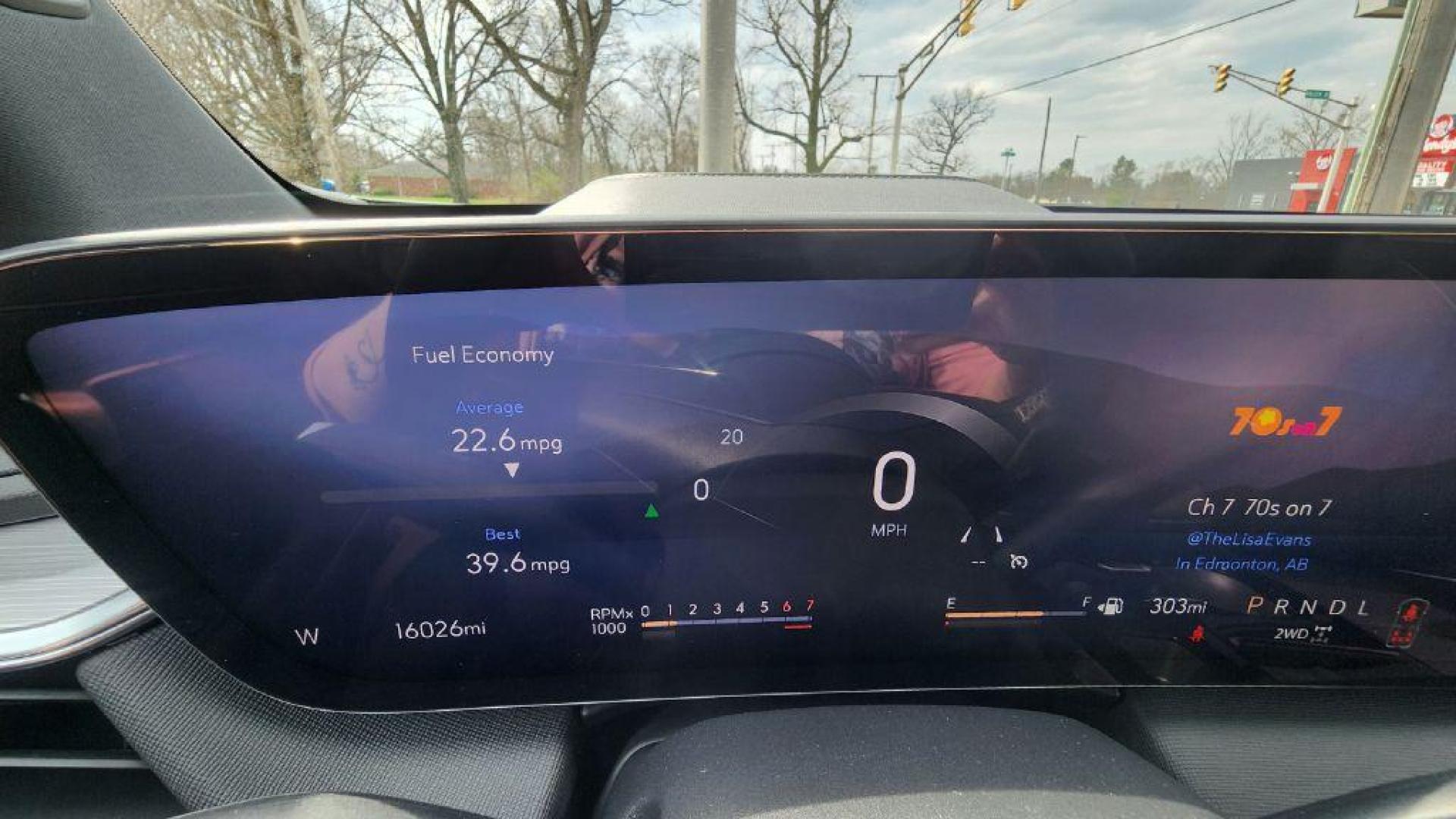 2025 GRAY BUICK ENCLAVE PREFERRED - AWD (5GAEVARS3SJ) with an 2.5L engine, Automatic transmission, located at 101 S. Halleck St., DeMotte, 46310, (219) 987-2922, 41.202343, -87.198189 - Photo#12