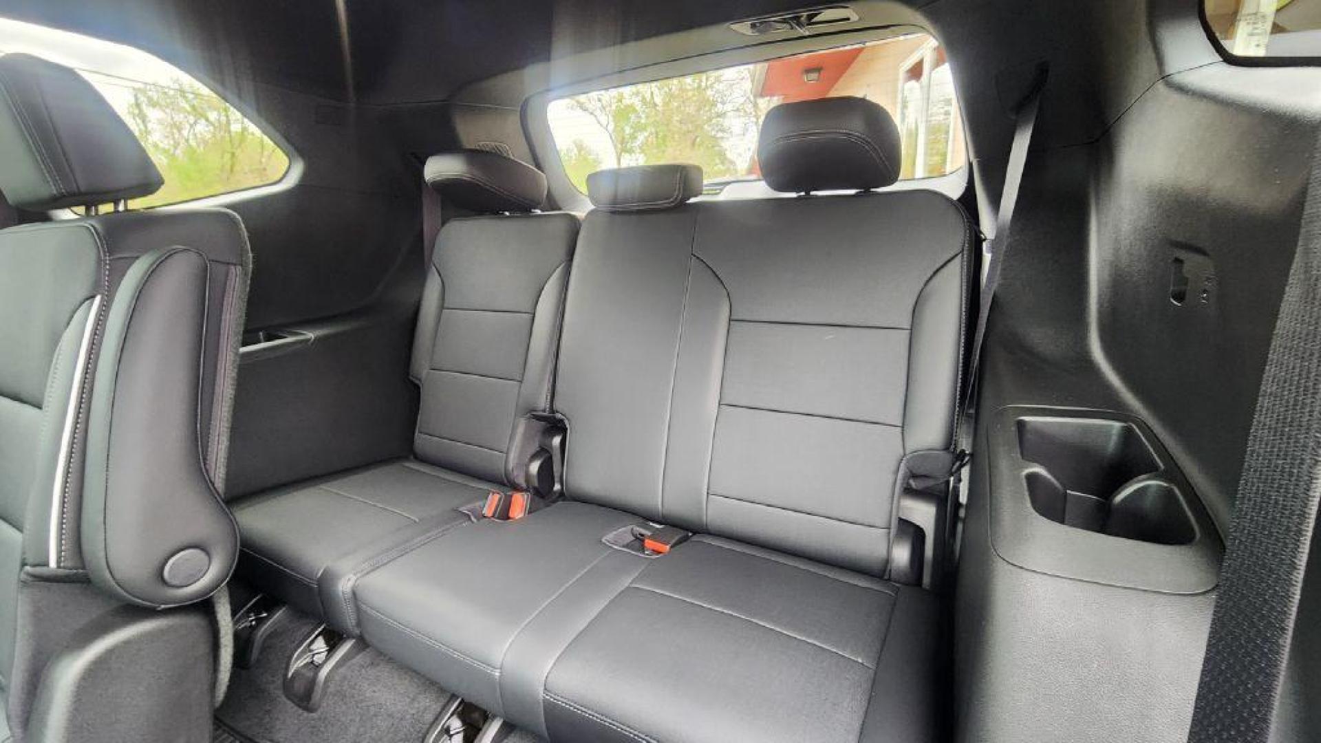 2025 GRAY BUICK ENCLAVE PREFERRED - AWD (5GAEVARS3SJ) with an 2.5L engine, Automatic transmission, located at 101 S. Halleck St., DeMotte, 46310, (219) 987-2922, 41.202343, -87.198189 - Photo#6