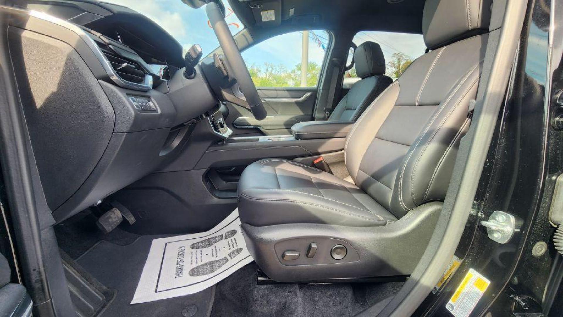 2025 BLACK GMC ACADIA ELEVATION - AWD (1GKENNRS6SJ) with an 2.5L engine, Automatic transmission, located at 101 S. Halleck St., DeMotte, 46310, (219) 987-2922, 41.202343, -87.198189 - Photo#4