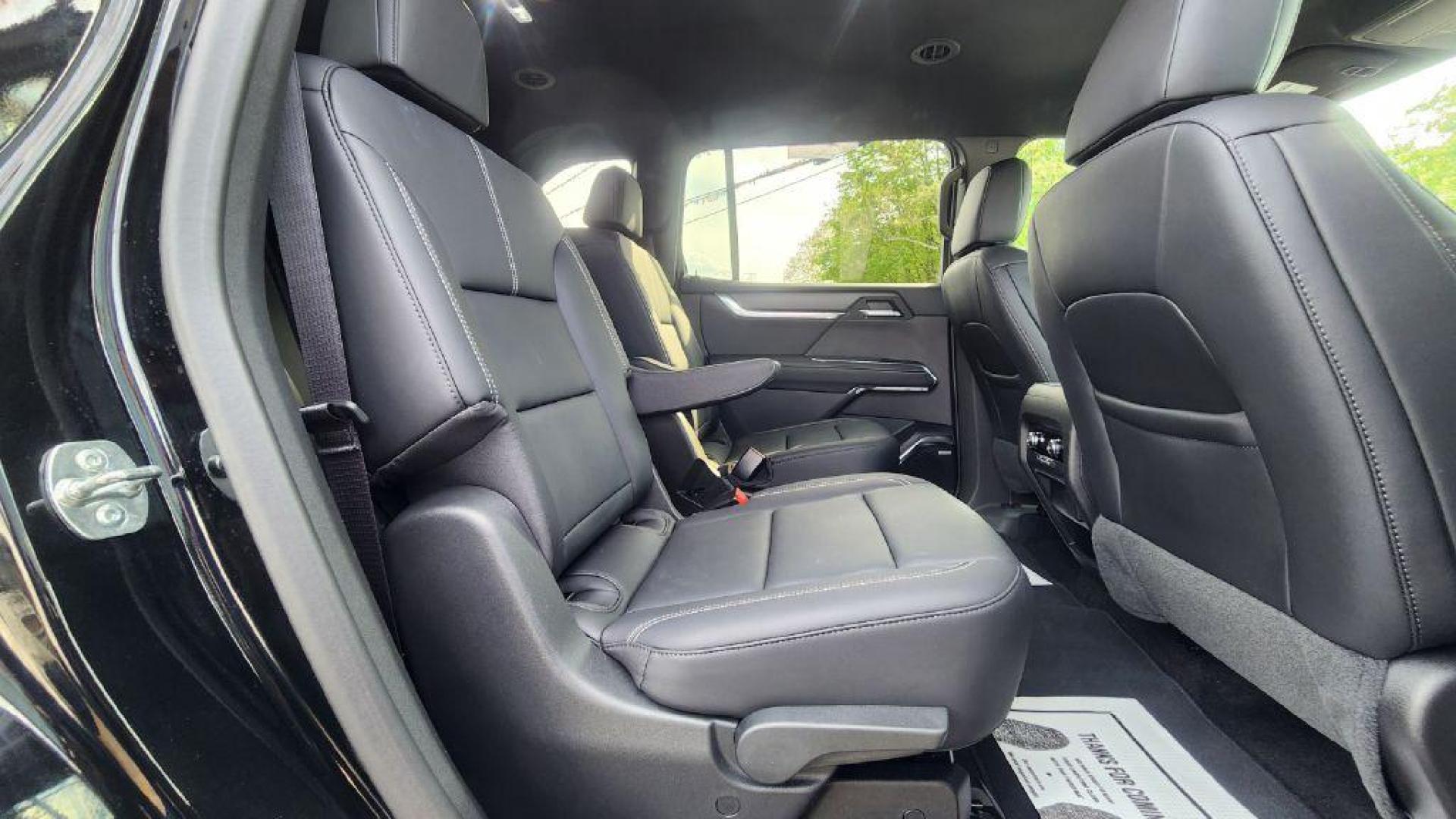 2025 BLACK GMC ACADIA ELEVATION - AWD (1GKENNRS6SJ) with an 2.5L engine, Automatic transmission, located at 101 S. Halleck St., DeMotte, 46310, (219) 987-2922, 41.202343, -87.198189 - Photo#7