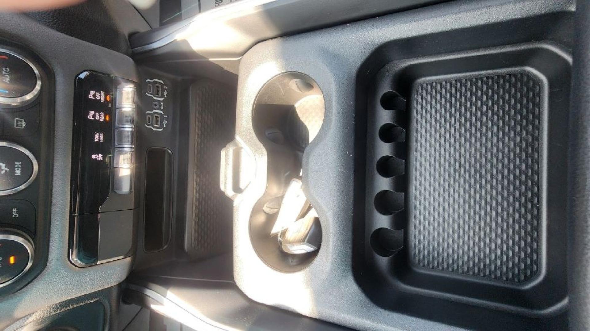 2023 SILVER RAM 1500 BIG HORN/LONE STAR - 4WD (1C6RRFFG7PN) with an 3.6L engine, Automatic transmission, located at 101 S. Halleck St., DeMotte, 46310, (219) 987-2922, 41.202343, -87.198189- Photo#15