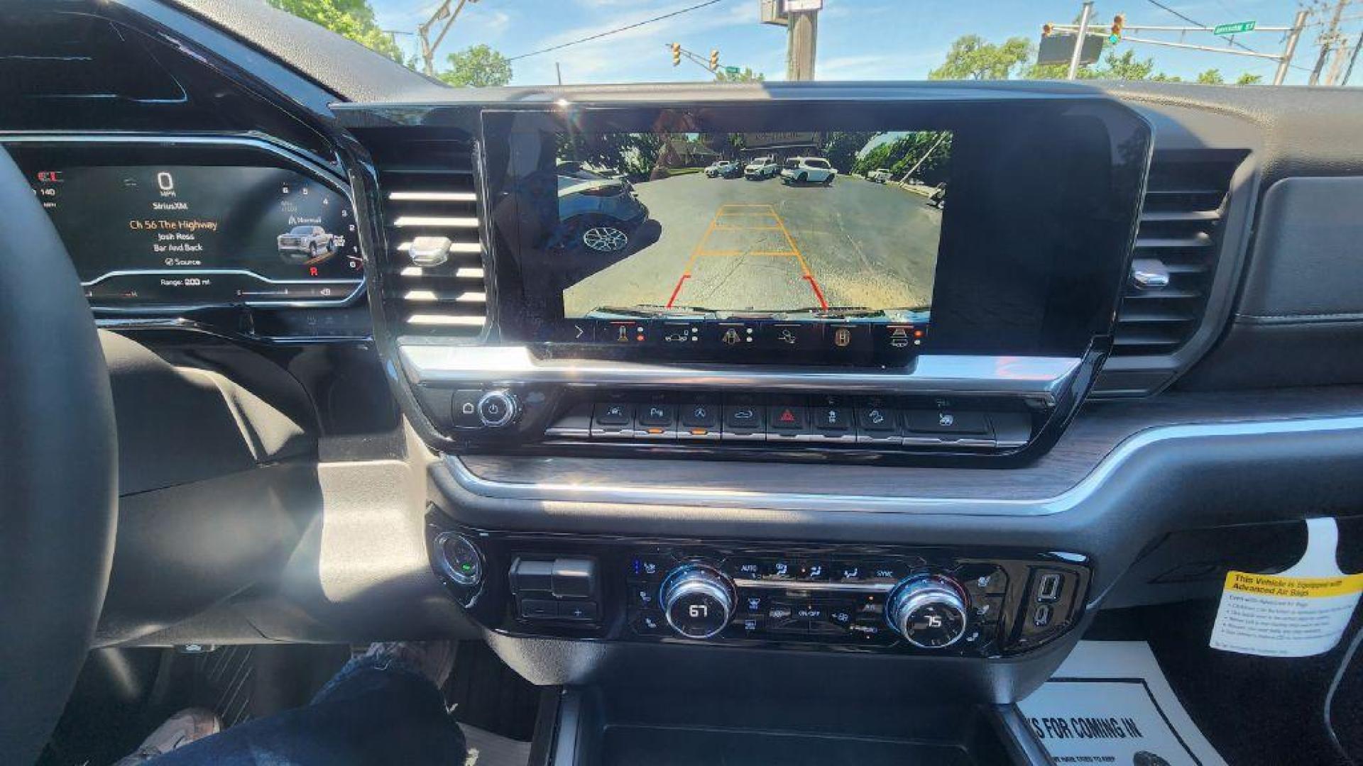 2025 SILVER GMC SIERRA 1500 SLT (3GTUUDED8SG) with an 5.3L engine, Automatic transmission, located at 101 S. Halleck St., DeMotte, 46310, (219) 987-2922, 41.202343, -87.198189 - Photo#14
