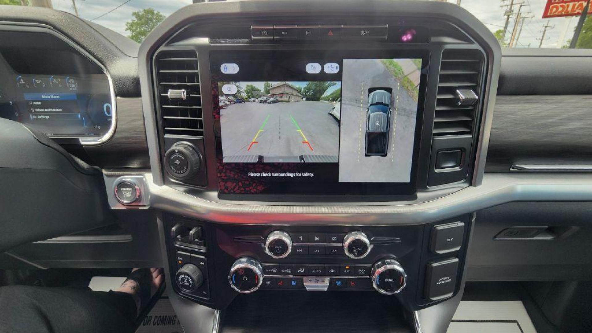 2024 BURGUN FORD F150 LARIAT - 4WD (1FTFW5L8XRK) with an 3.5L engine, Automatic transmission, located at 101 S. Halleck St., DeMotte, 46310, (219) 987-2922, 41.202343, -87.198189- Photo#14