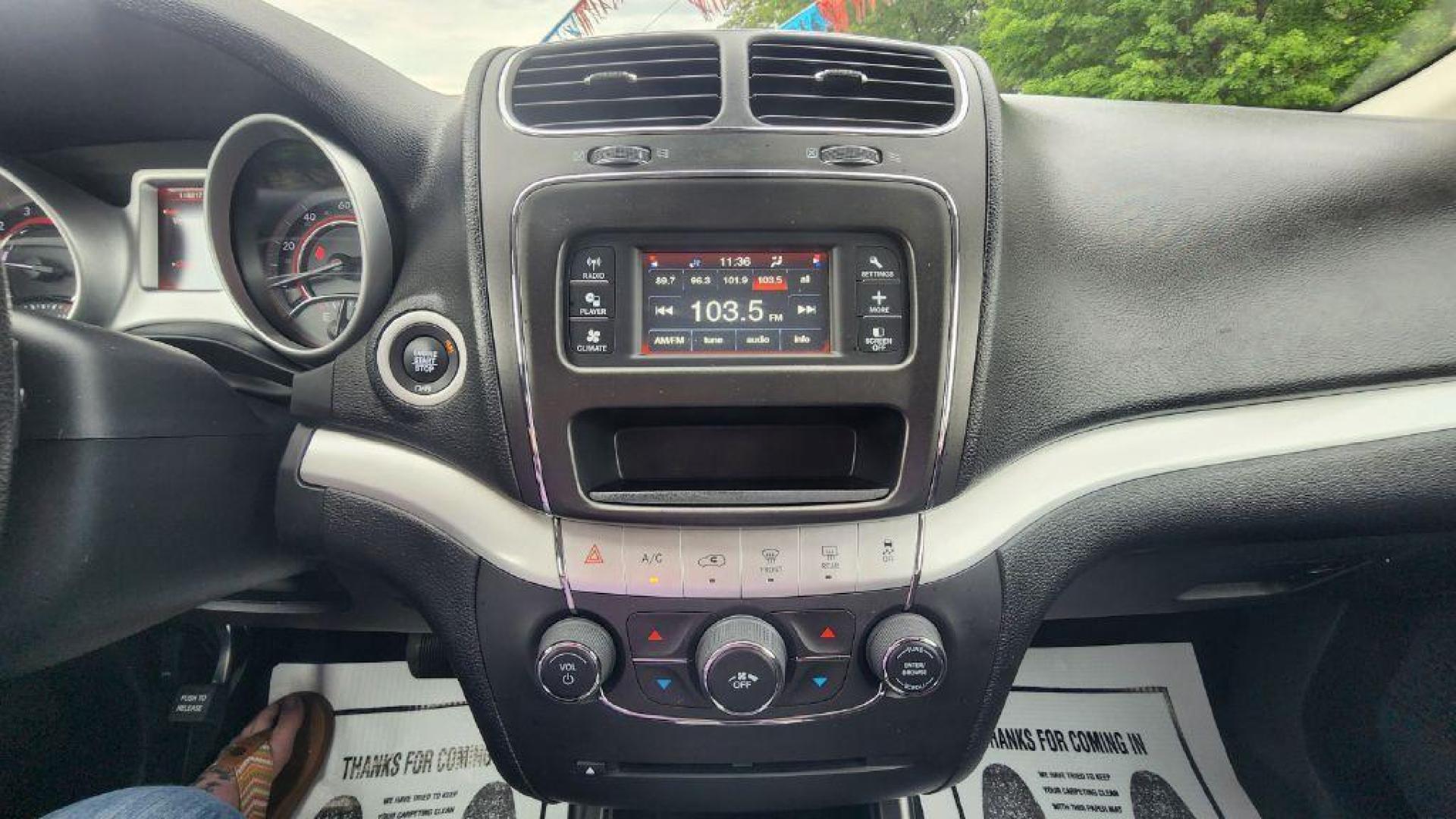 2019 BLACK DODGE JOURNEY SE (3C4PDCBG2KT) with an 3.6L engine, Automatic transmission, located at 101 S. Halleck St., DeMotte, 46310, (219) 987-2922, 41.202343, -87.198189- Photo#14