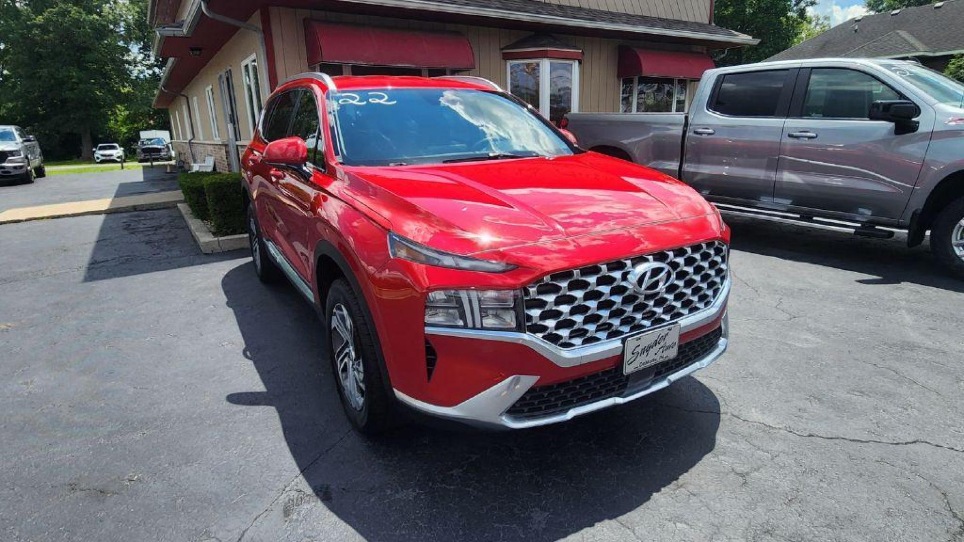 2022 BURGUN HYUNDAI SANTA FE SEL (5NMS2DAJ7NH) with an 2.5L engine, Automatic transmission, located at 101 S. Halleck St., DeMotte, 46310, (219) 987-2922, 41.202343, -87.198189 - Photo#1