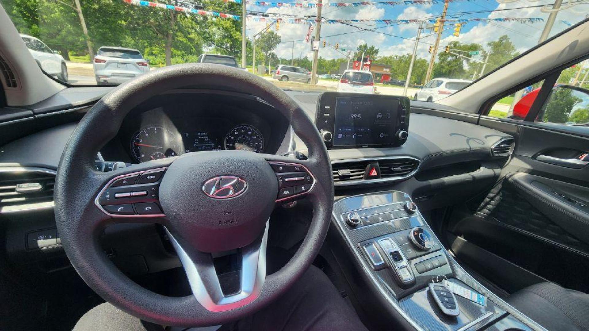 2022 BURGUN HYUNDAI SANTA FE SEL (5NMS2DAJ7NH) with an 2.5L engine, Automatic transmission, located at 101 S. Halleck St., DeMotte, 46310, (219) 987-2922, 41.202343, -87.198189 - Photo#8